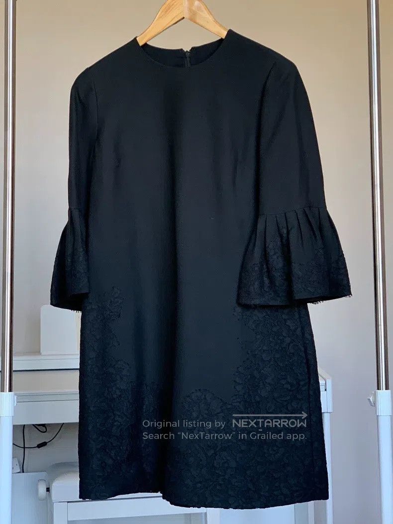 Valentino Valentino Lace little black dress Size L / US 10 / IT 46 - 1 Thumbnail