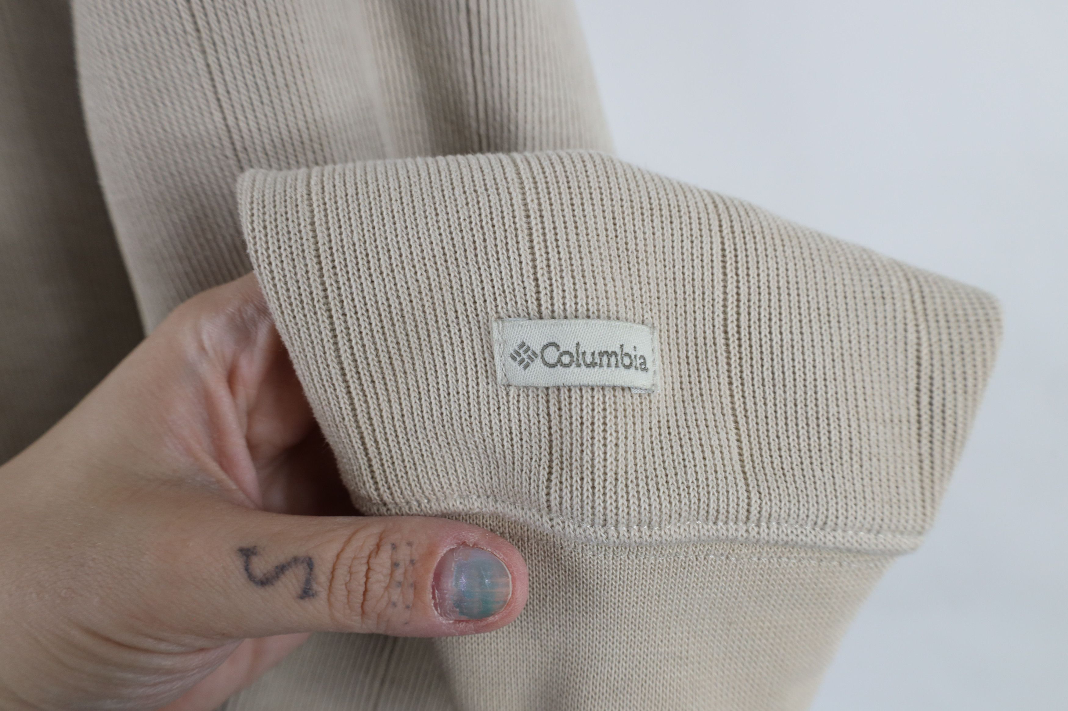 Columbia × Vintage Vintage 90s Columbia Spell Out Ribbed Knit Sweater Beige Size US L / EU 52-54 / 3 - 4 Thumbnail