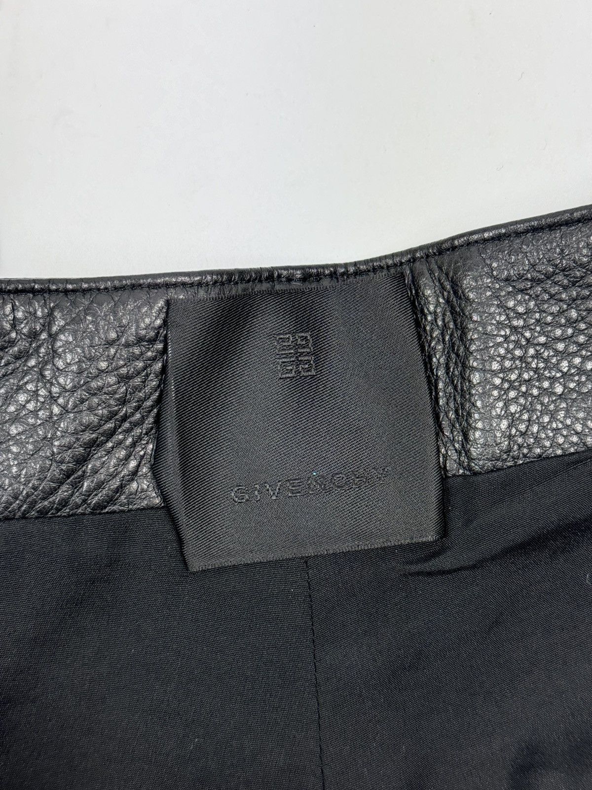 Givenchy BY MATHEW WILLIAMS LEATHER CARPENTER PANTS Size US 30 / EU 46 - 7 Thumbnail