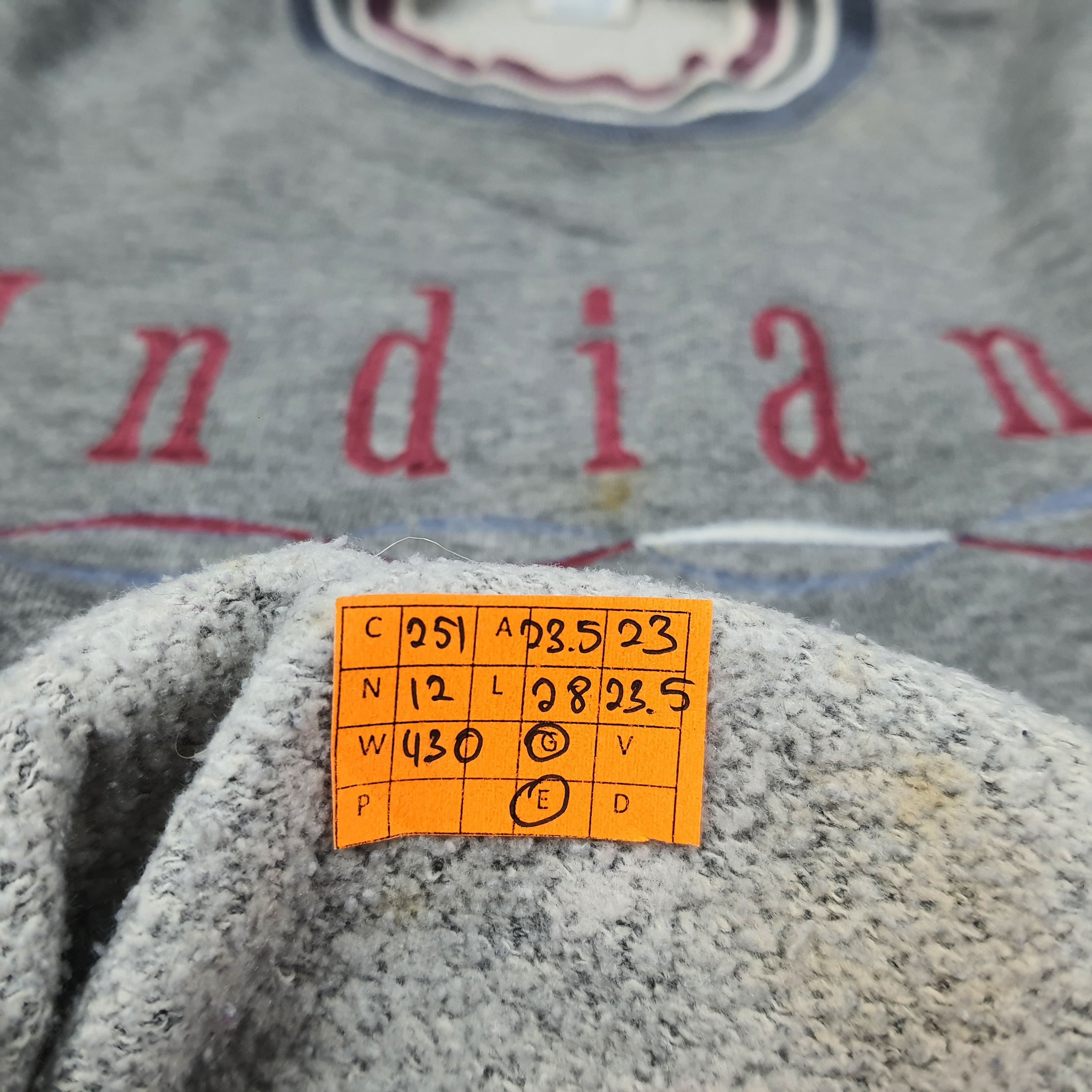 Vintage Vintage INDIANA U.S. State Sweatshirt C251N12 Size US L / EU 52-54 / 3 - 6 Thumbnail