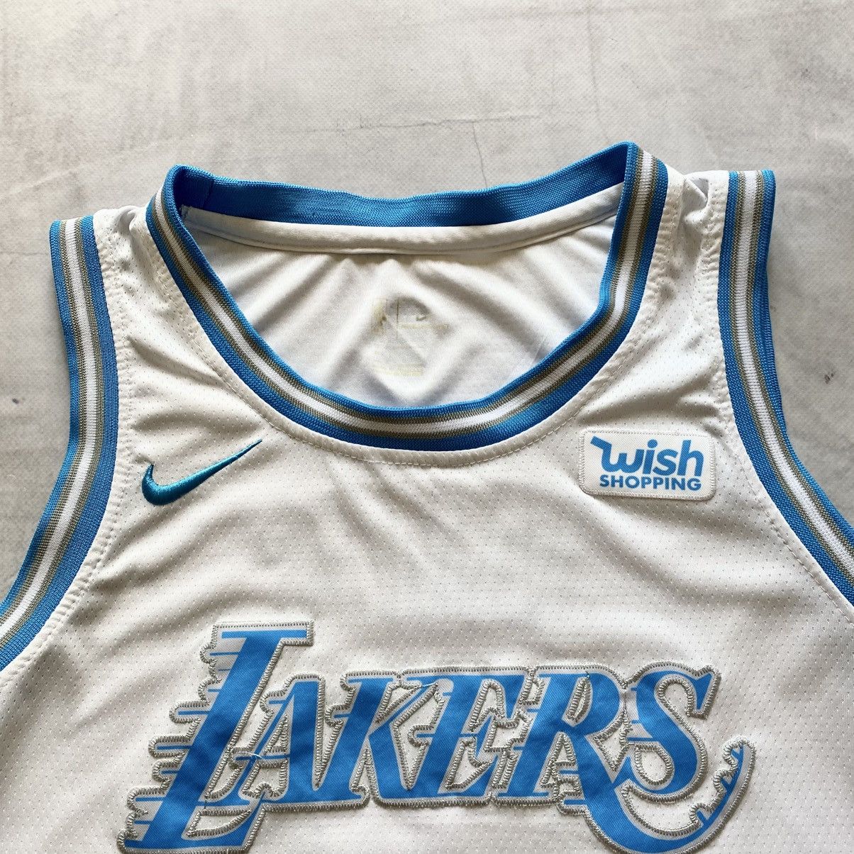 NBA × Nike Nike NBA 2021 Lakers #23 LeBron James City Edition Jersey Size US L / EU 52-54 / 3 - 3 Thumbnail