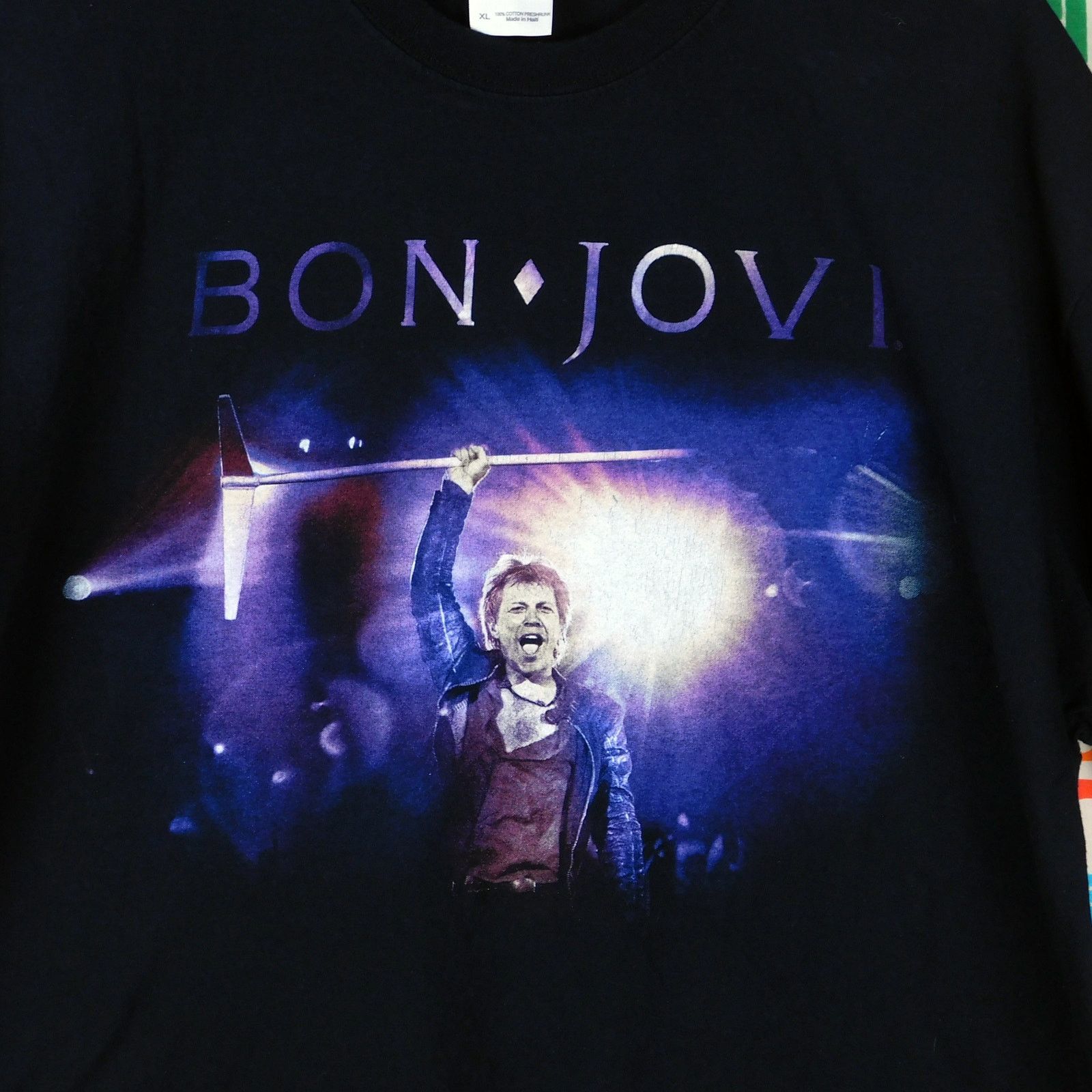 Gildan Bon Jovi Because We Can Tour T Shirt Size XL Black Size US XL / EU 56 / 4 - 4 Thumbnail