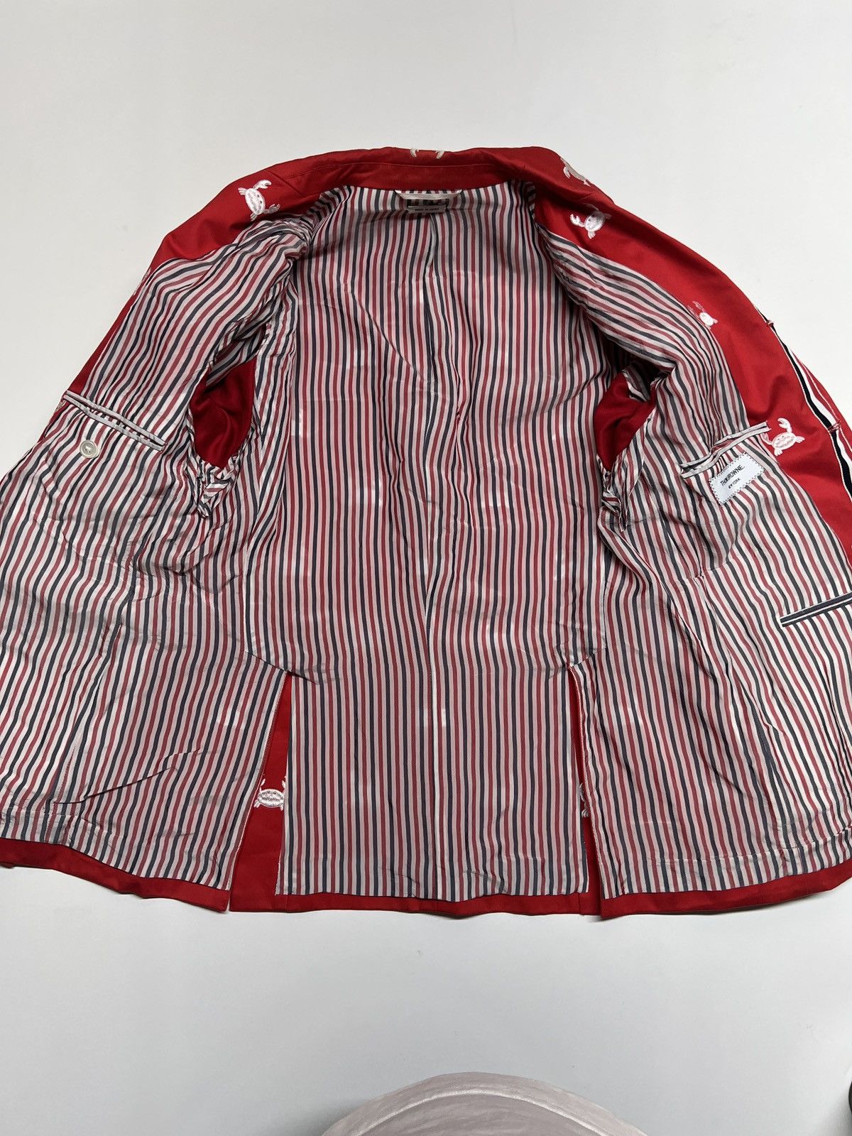 Thom Browne Crab embroidered blazer Size US M / EU 48-50 / 2 - 7 Thumbnail
