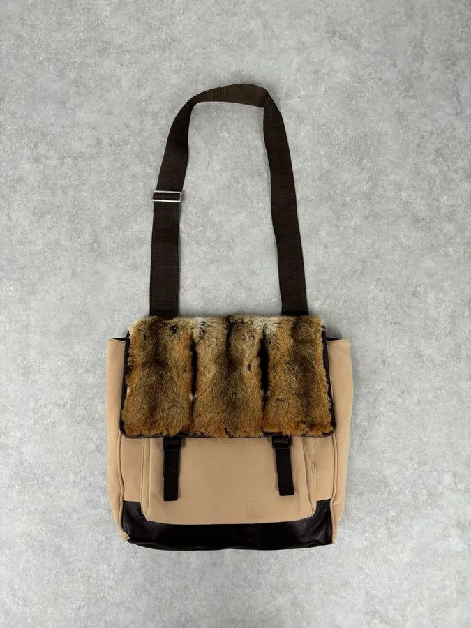 Prada FW1999 Prada Fur Beige Shoulder Bag Size ONE SIZE - 1 Thumbnail