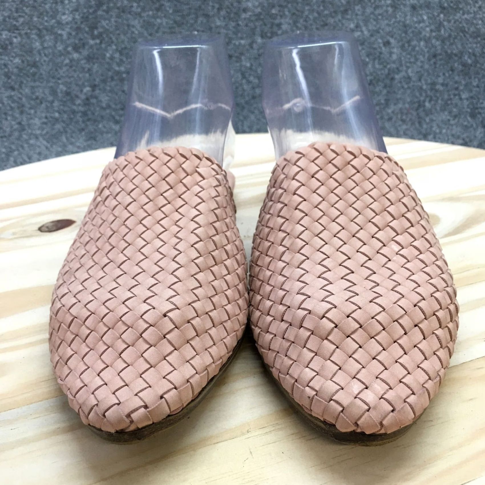 Vintage Universal Thread Sandals Womens 8 Pink Slip-On Almond Mule Flats Faux Leather Comfort Shoes Womens Footwear Size US 8 / IT 38 - 5 Thumbnail