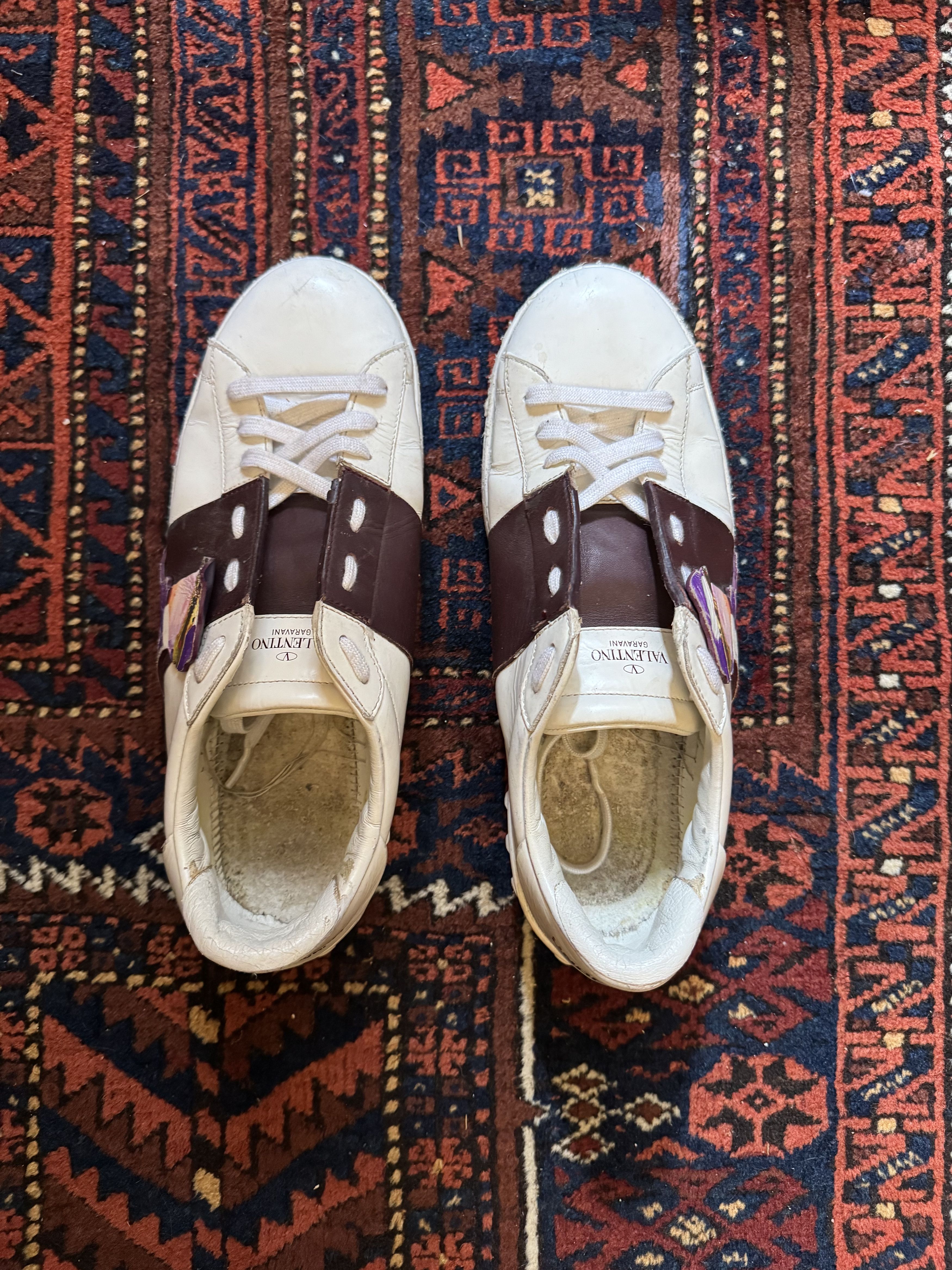 Giovanni Valentino Valentino Garavani White Sneakers Valentino Garavani Size US 11 / EU 44 - 3 Thumbnail