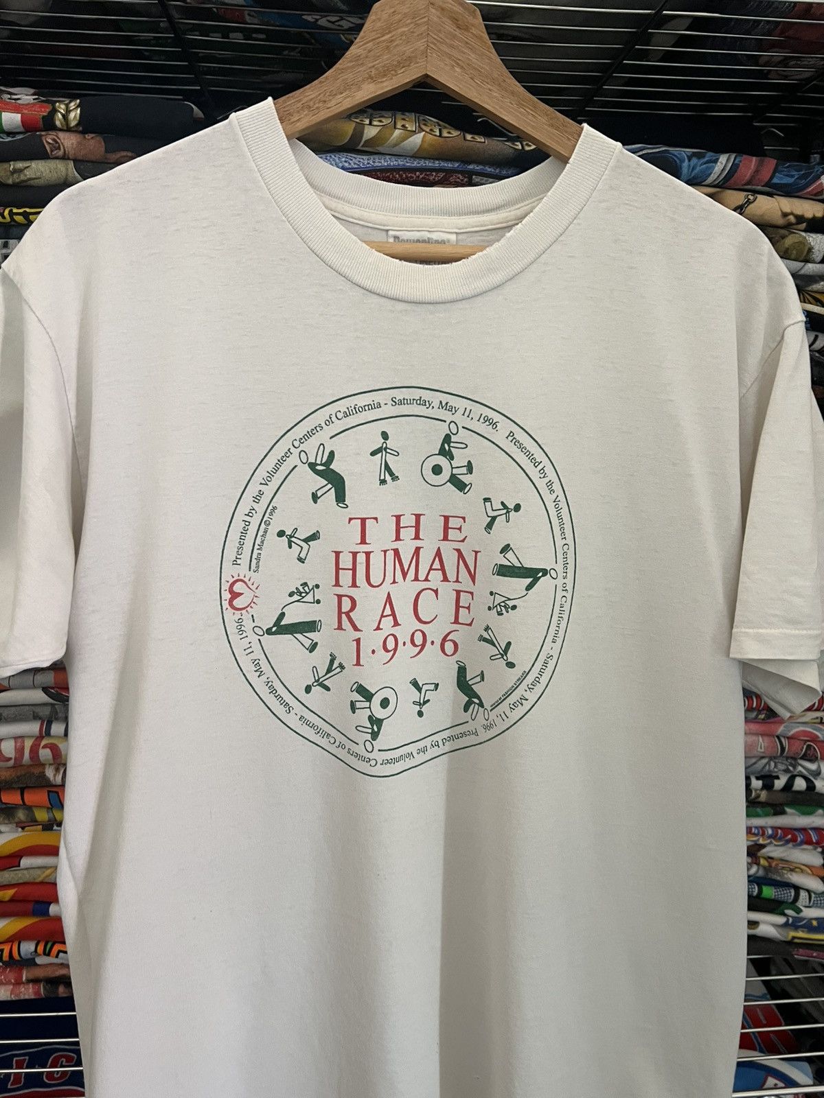 Vintage 1996 The Human Race Sandra Machan Art Single Stitch 90s Tee Size US L / EU 52-54 / 3 - 4 Thumbnail