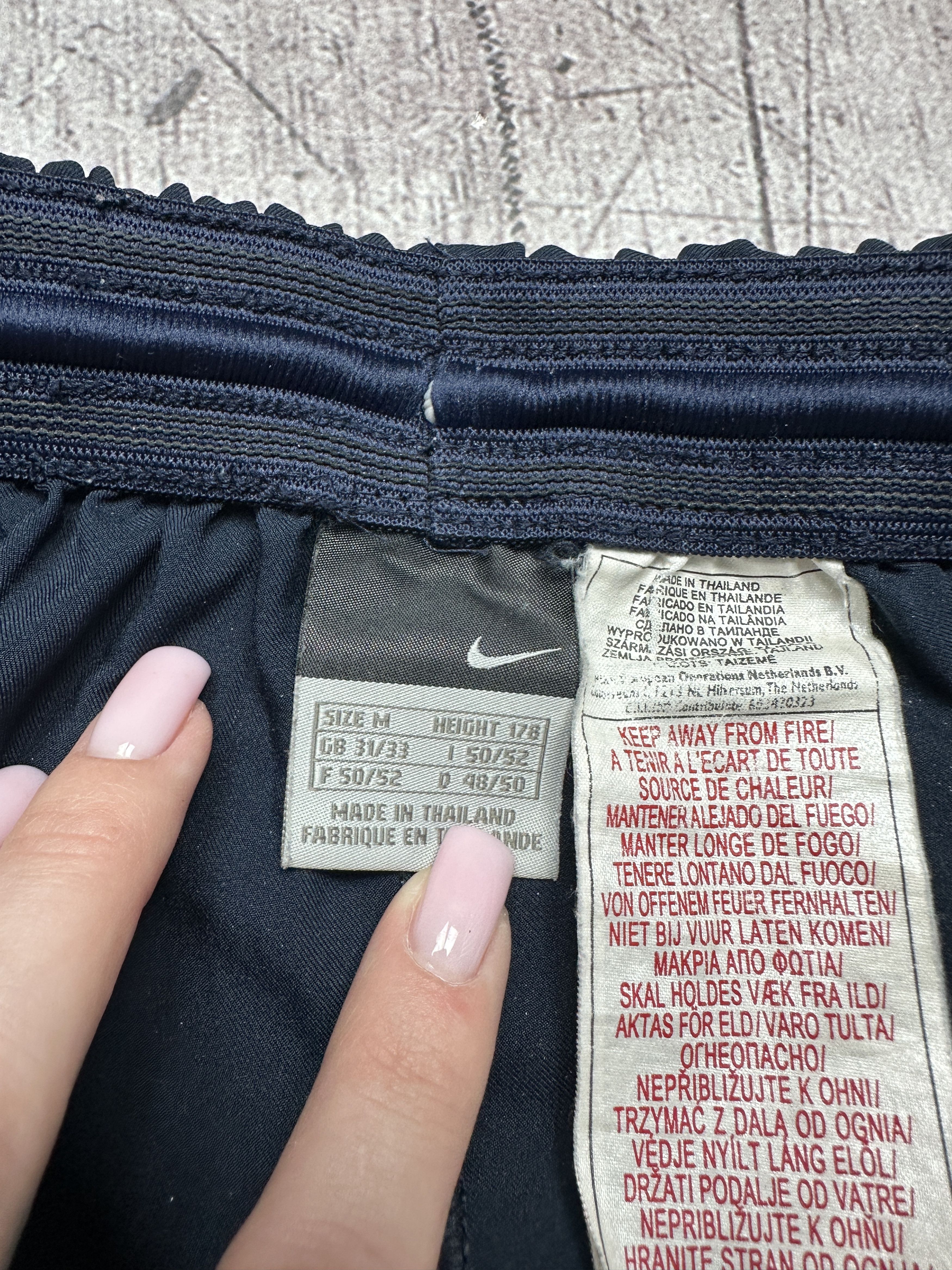 Nike Nike Dri Fit Vintage Mens Shorts Size US 32 / EU 48 - 6 Thumbnail