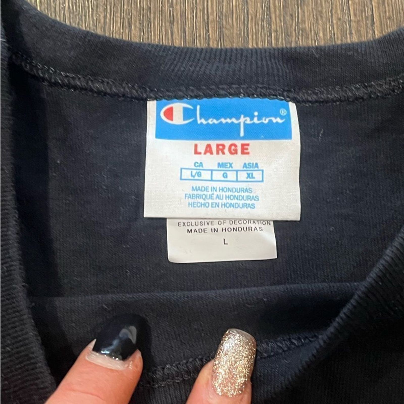 Champion NWT Champion Black Graphic Crop Top - Size L Size L / US 10 / IT 46 - 3 Thumbnail