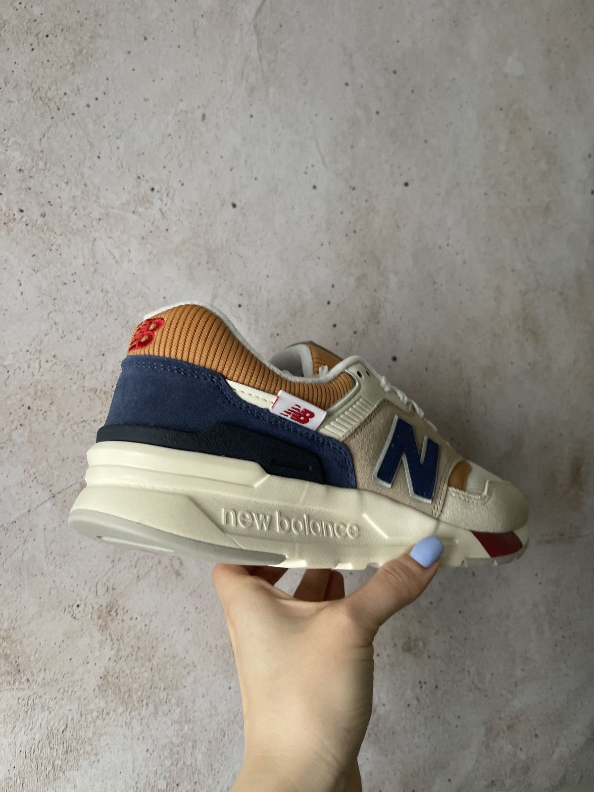 New Balance New Balance 997H Sweet Caramel Size US 8 / EU 41 - 5 Thumbnail