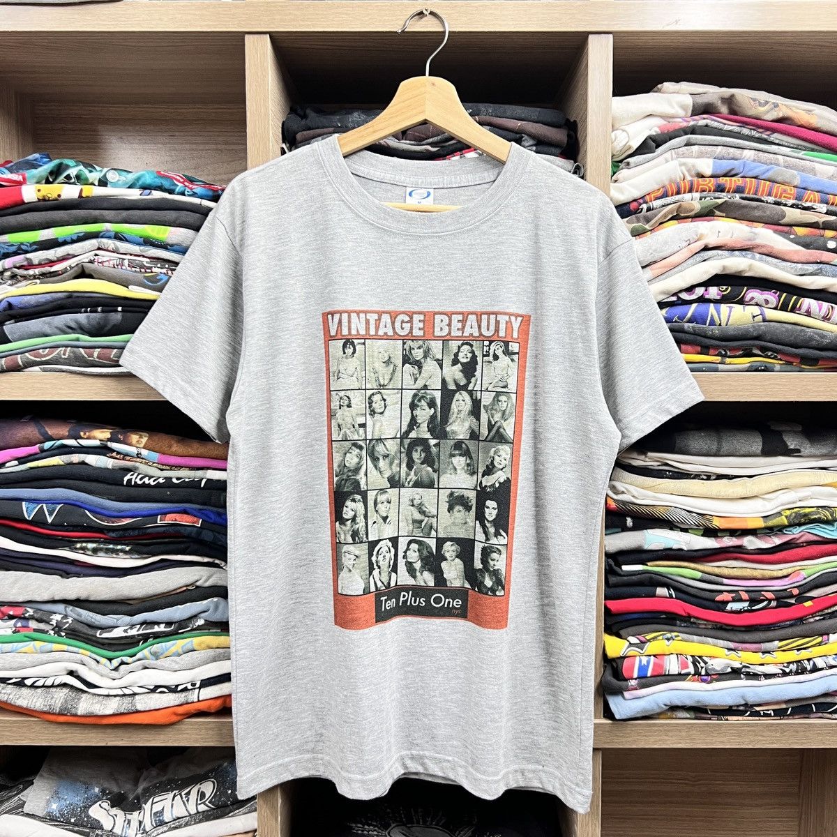 Vintage VTG BEAUTY NYC COLLECTORS PIECE TEE! Size US M / EU 48-50 / 2 - 1 Thumbnail