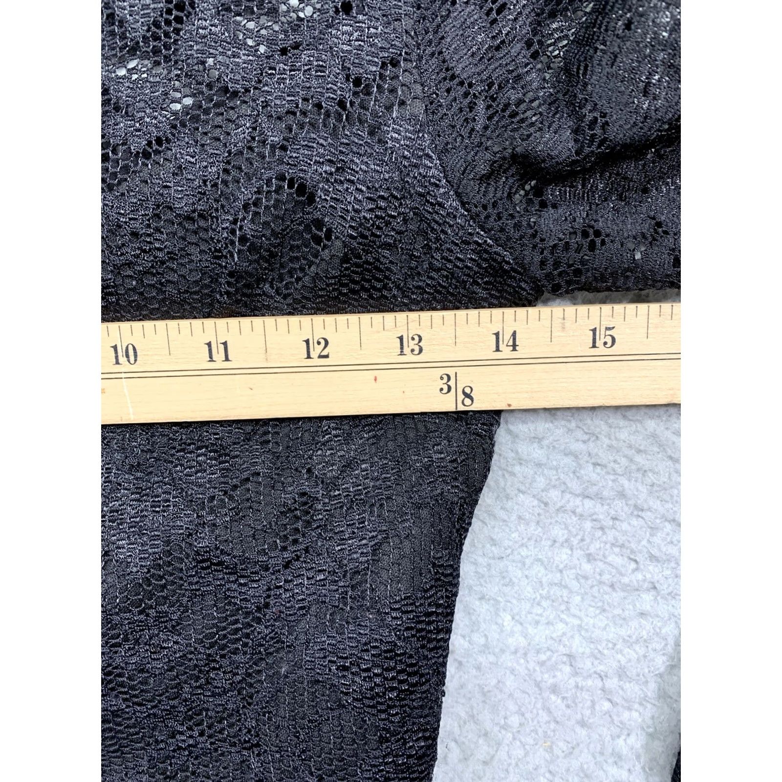 Vintage No Boundaries B Smart Misses Cropped Lace Top Size 3 Black Lined Zipper Hand Wash Stretch Blouse Teens Petite Long Sleeve Round Neck Womens Size XS / US 0-2 / IT 36-38 - 4 Thumbnail