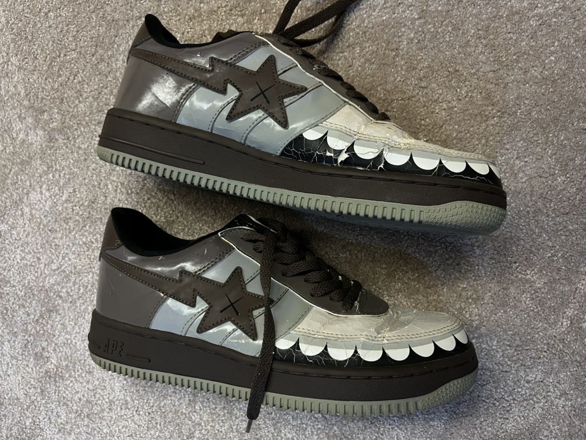 Bape × Kaws bape x kaws chomper bapesta shoes Size US 9 / EU 42 - 1 Thumbnail