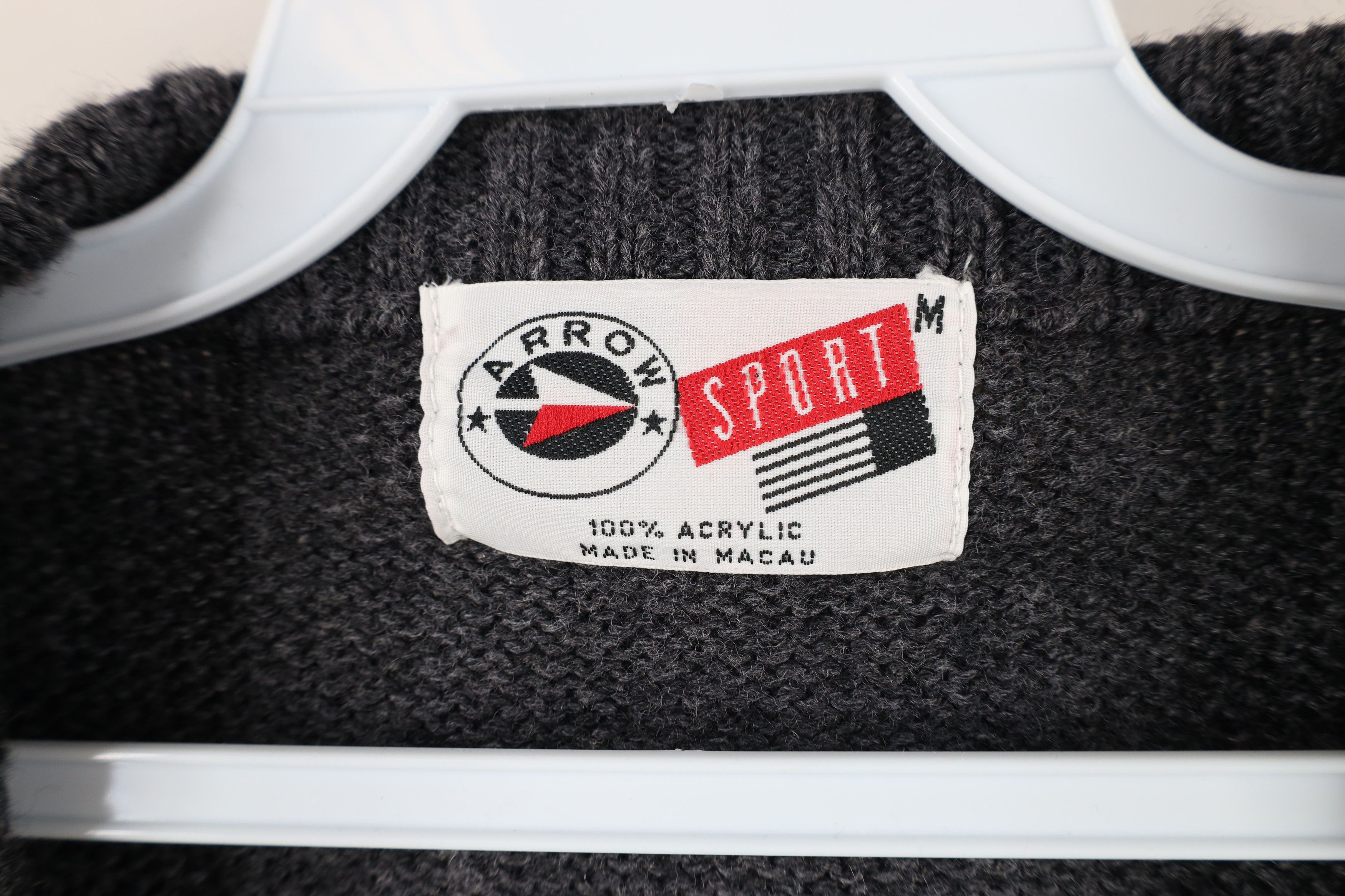 Vintage Vintage 90s Streetwear Knit Cardigan Sweater Vest Gray Size US M / EU 48-50 / 2 - 6 Thumbnail