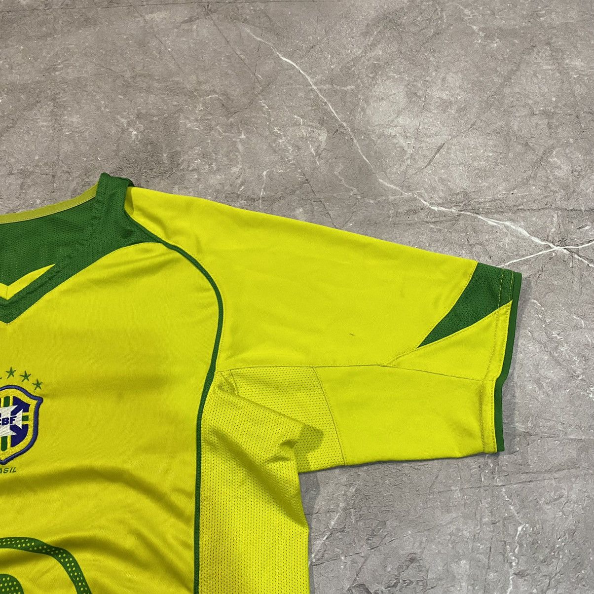 Vintage RONALDO ! VINTAGE NIKE BRAZIL TEE SOCCER JEERSEY NATION 00s Size US S / EU 44-46 / 1 - 10 Thumbnail