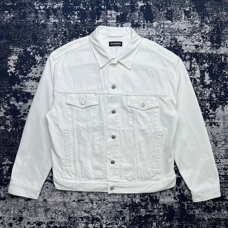 Balenciaga Balenciaga size 44 Back Letter Logo Stone Wash Denim Jacket Size US S / EU 44-46 / 1 - 1 Thumbnail