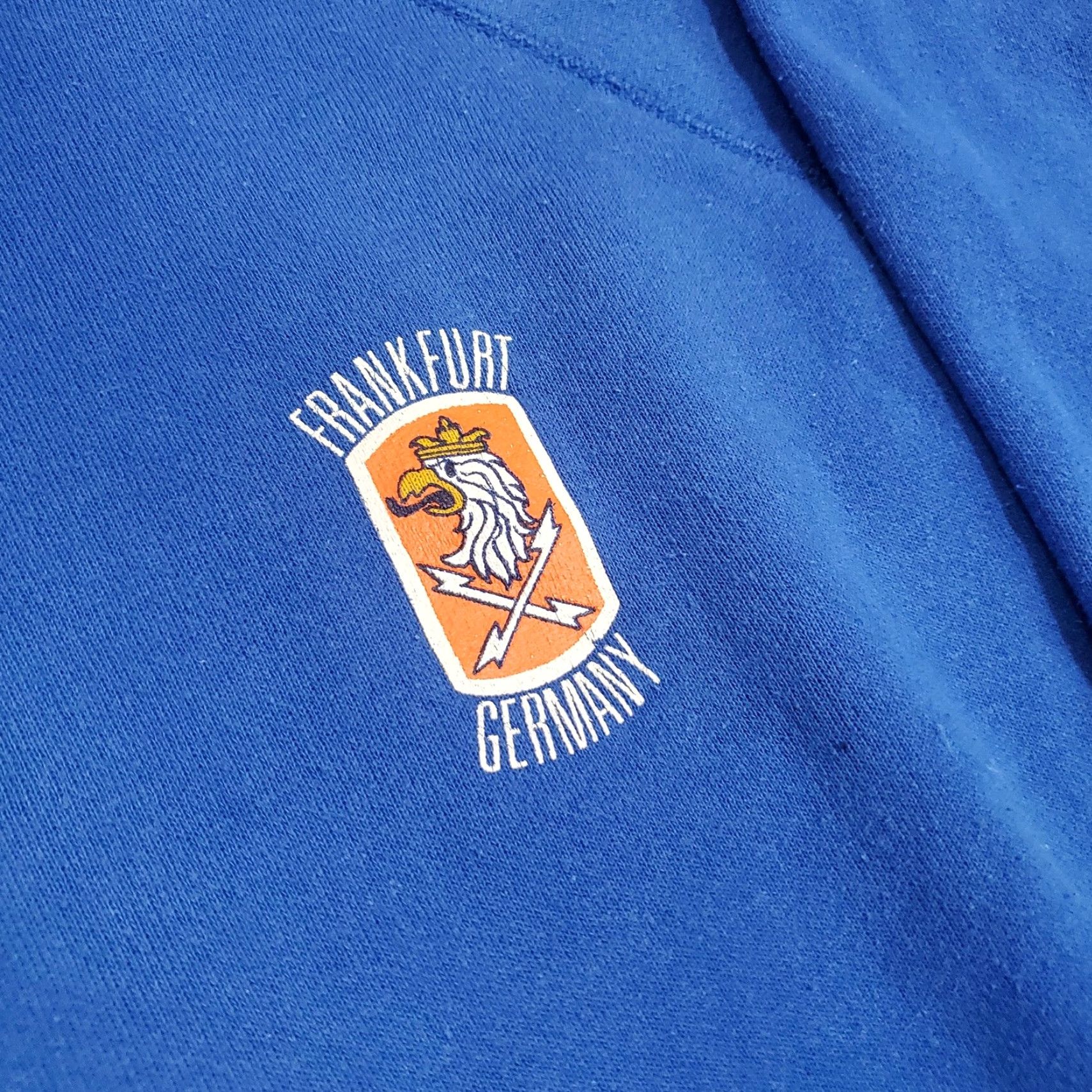Vintage VINTAGE Artex Hoodie Mens L Blue Frankfurt Germany Graphic Pullover 80s USA Size US L / EU 52-54 / 3 - 6 Thumbnail
