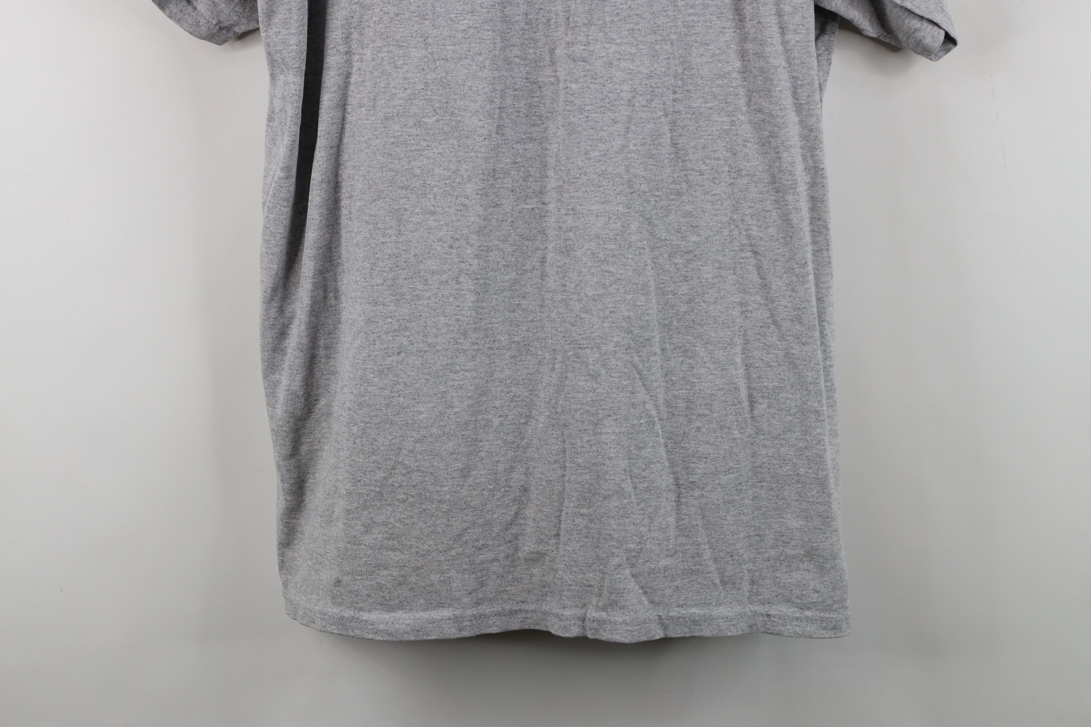 Vintage Vintage Y2K 2000 Spell Out Walt Disney World T-Shirt Gray Size US XL / EU 56 / 4 - 3 Thumbnail