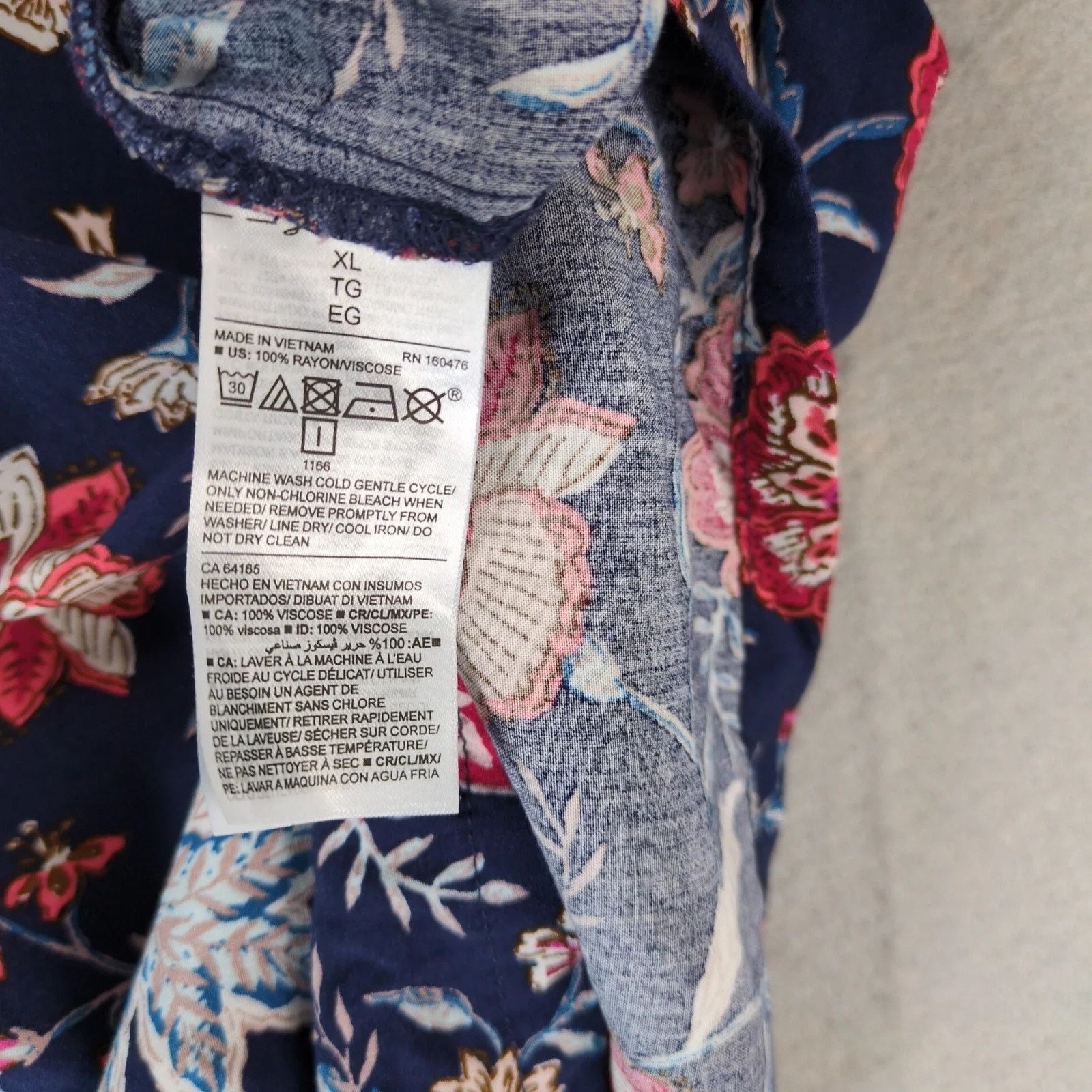 Old Navy Old Navy Blue Floral Print Rayon Tank Top Women's XL Flowy Size XL / US 12-14 / IT 48-50 - 7 Thumbnail