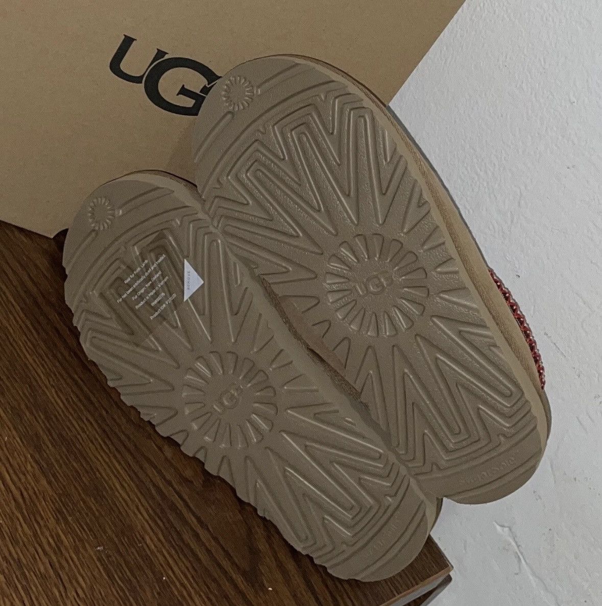 Ugg UGG Tasman Regenerate Chestnut Suede Slippers Size US 5 / IT 35 - 3 Thumbnail