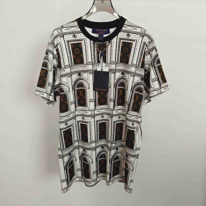 Louis Vuitton Louis Vuitton Round neck short sleeves with architectural Size US L / EU 52-54 / 3 - 1 Thumbnail