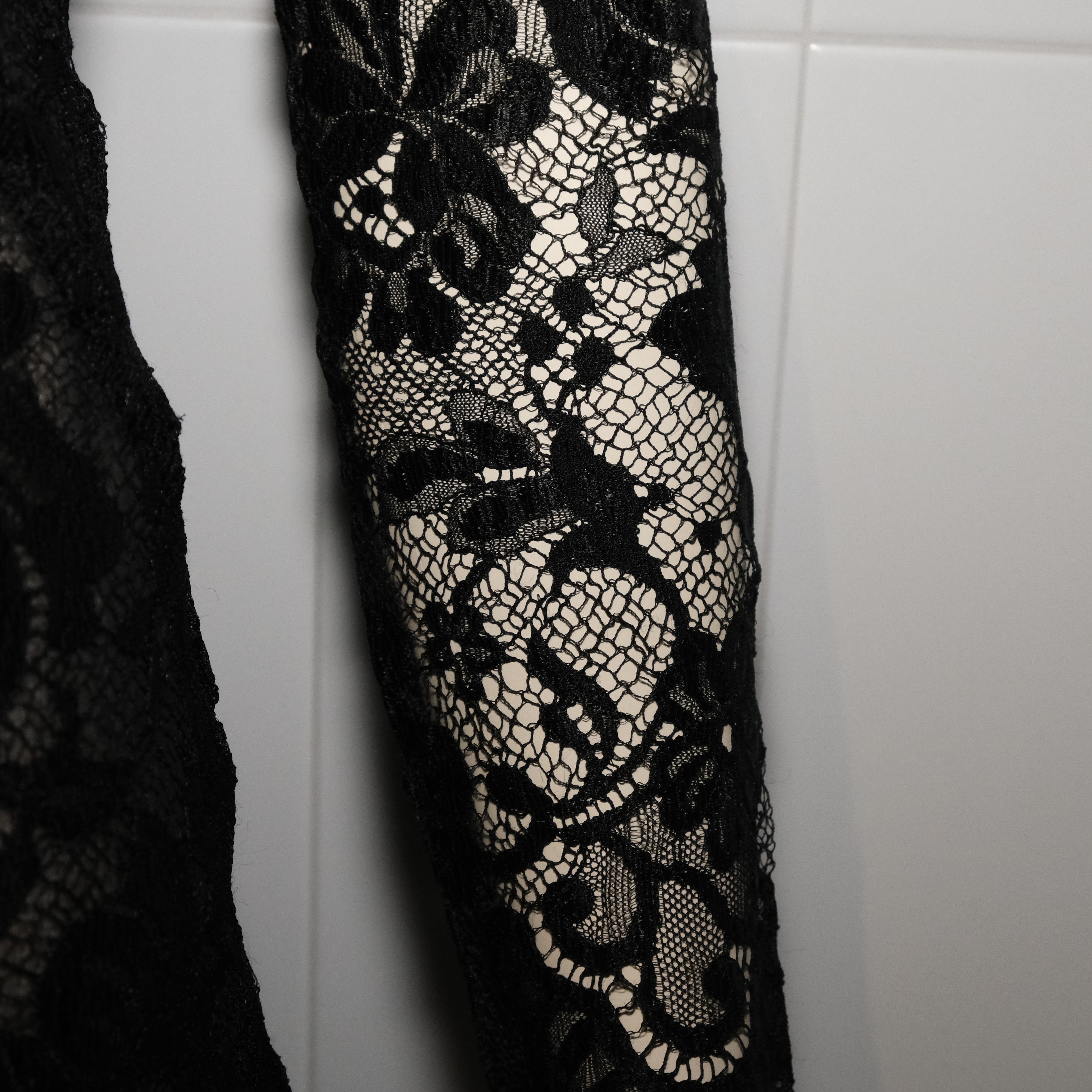 Versus Versace Sheer See Through Lace Backless Bodycon Dress Size S / US 4 / IT 40 - 5 Thumbnail