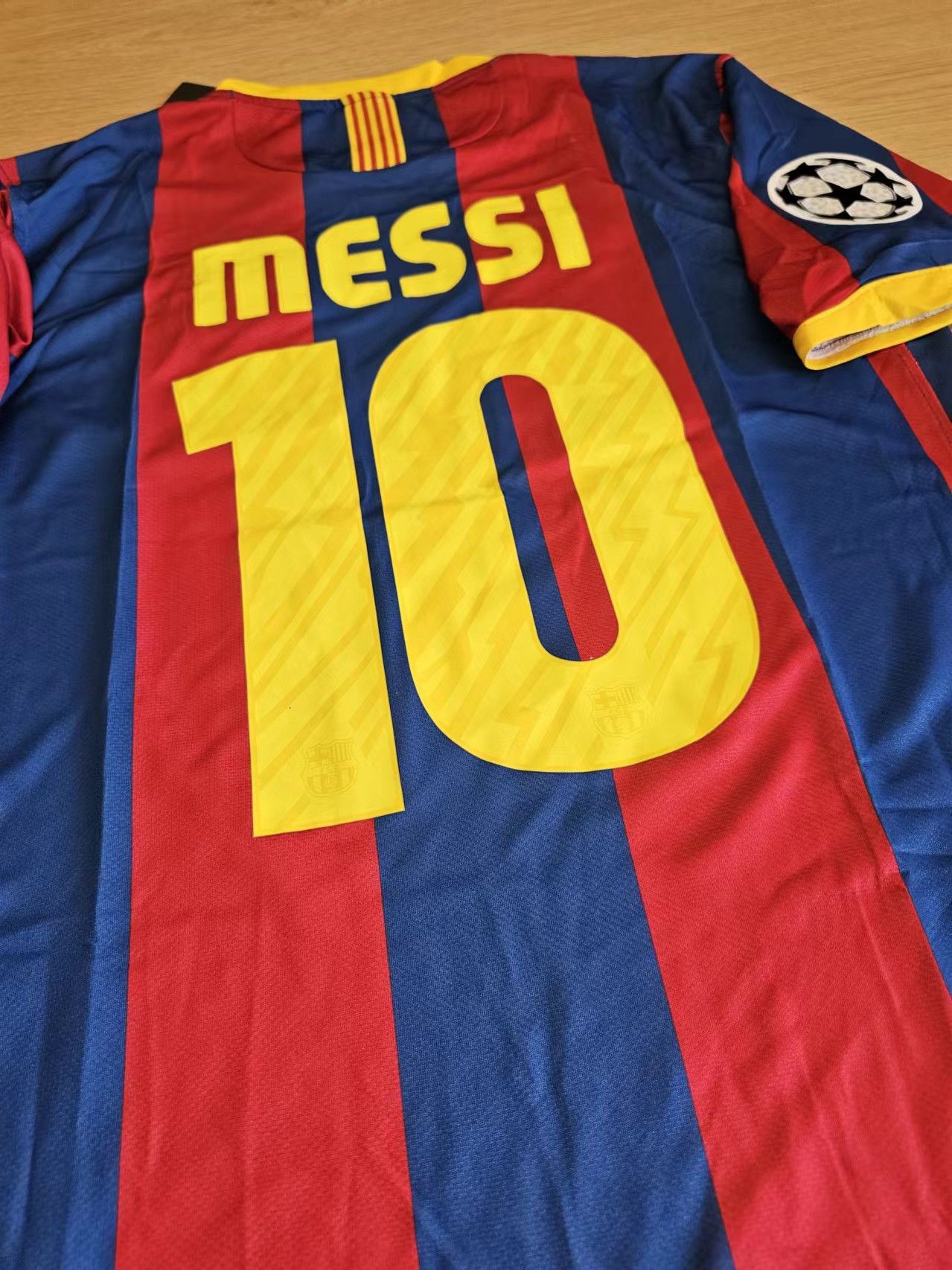 Other 2011 Barcelona 10 Messi Jersey Home Size US L / EU 52-54 / 3 - 4 Thumbnail