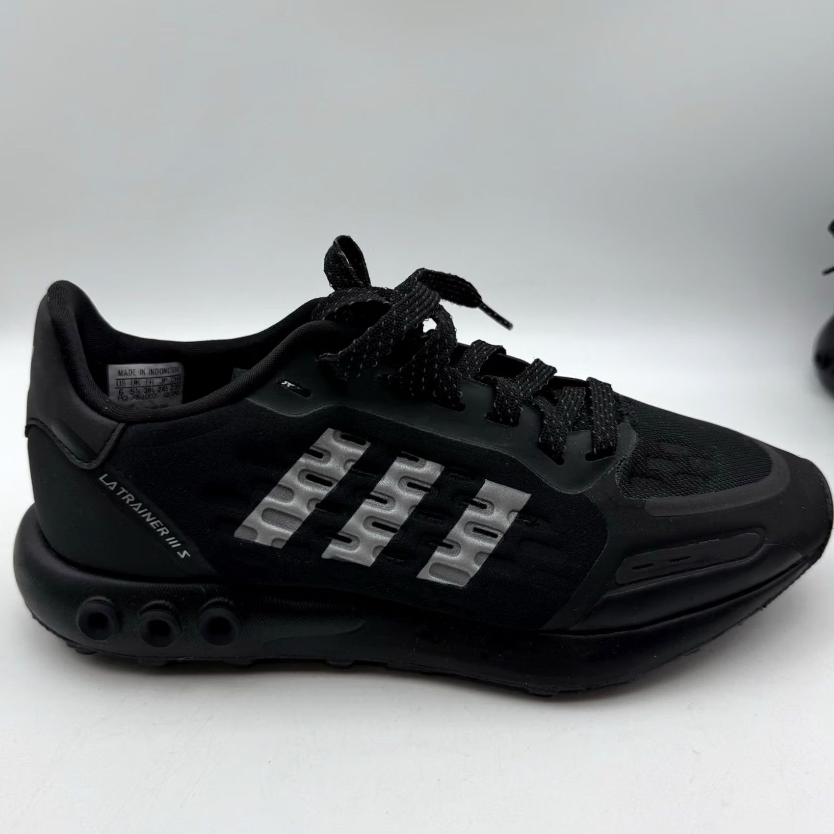 Adidas Adidas LA Trainer III Sneaker Black Gray Lace Up Mens Size 6 Womens Size 7 Size US 6 / IT 36 - 5 Thumbnail