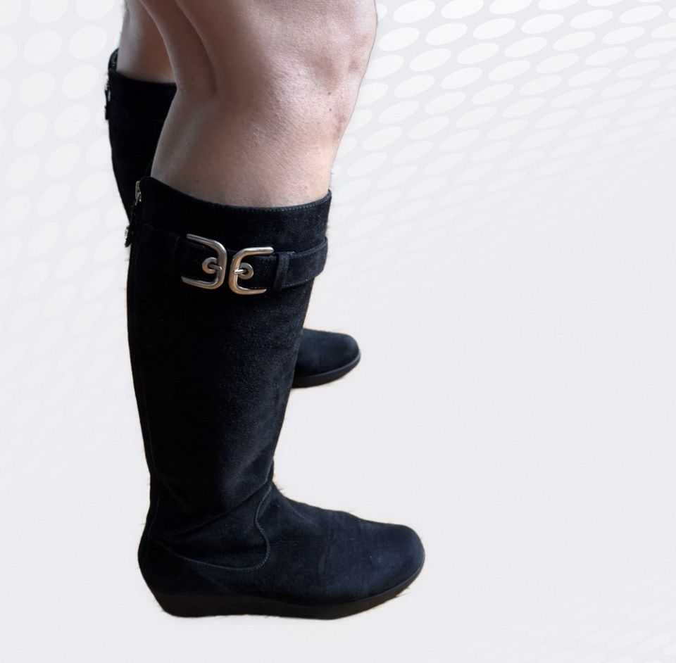Stuart Weitzman Stuart Weitzman Zip Suede Knee-high Black Wedge Boots Size US 8 / IT 38 - 3 Thumbnail