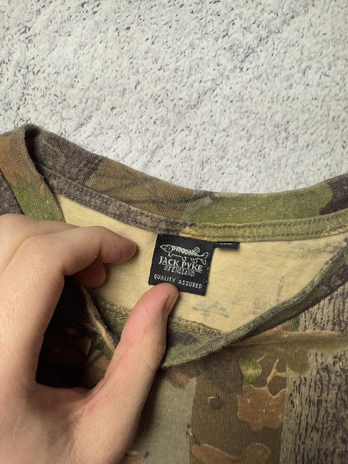 Realtree Crazy Vintage Y2K Realtree Camo T-shirt Carhartt Style Size US XL / EU 56 / 4 - 16 Thumbnail