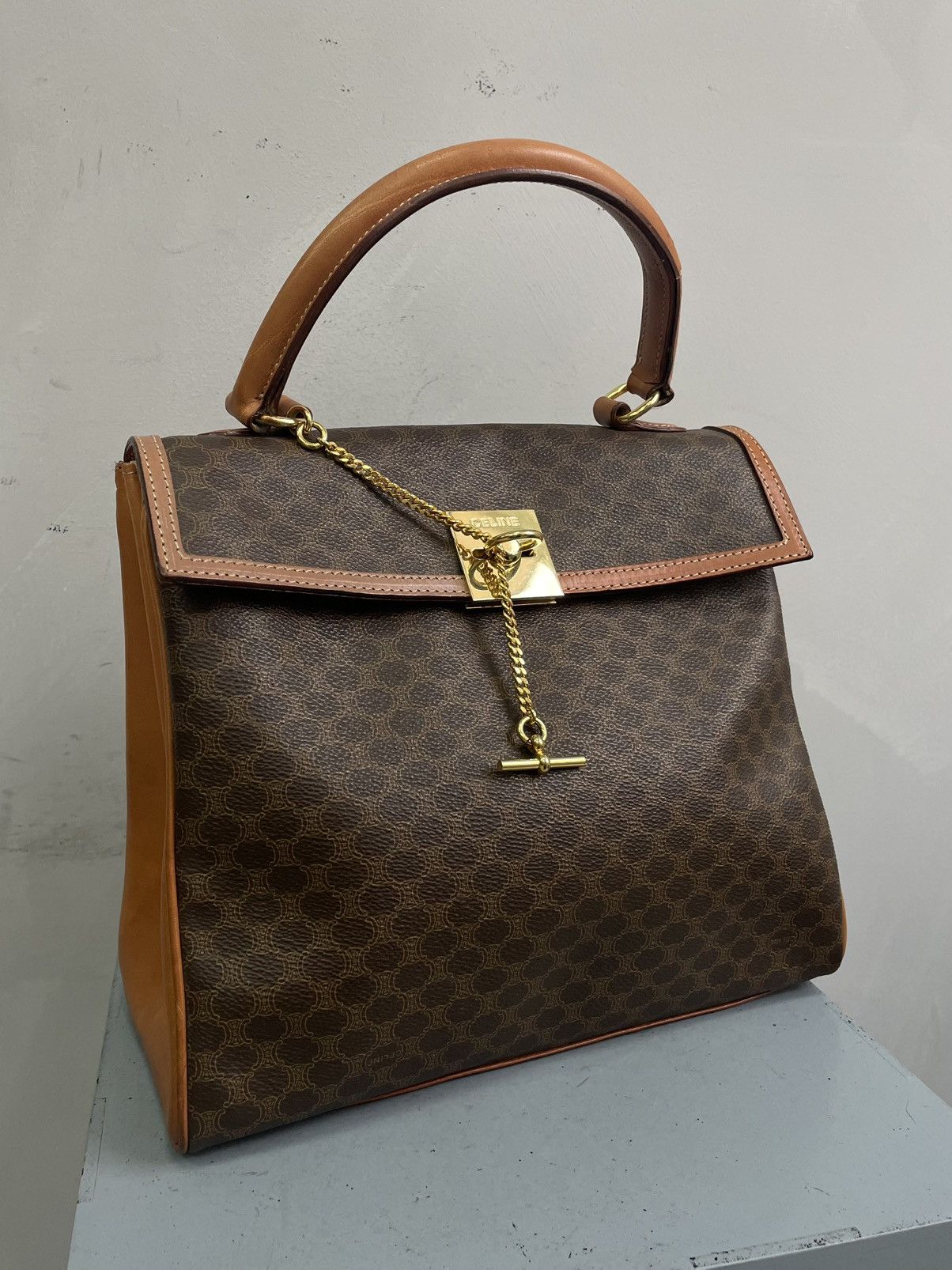 Celine Celine brown handle bag vintage luxury monogram Size ONE SIZE - 1 Thumbnail