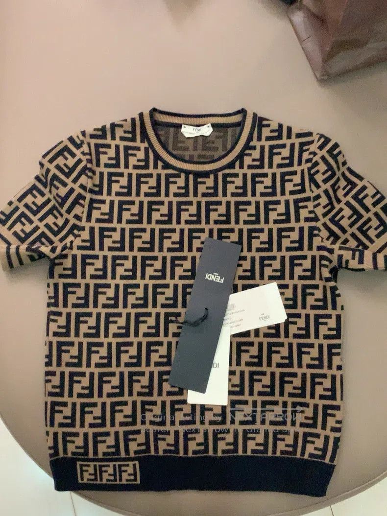 Fendi Fendi Monogram Knit Short Sleeve Size XS / US 0-2 / IT 36-38 - 2 Thumbnail