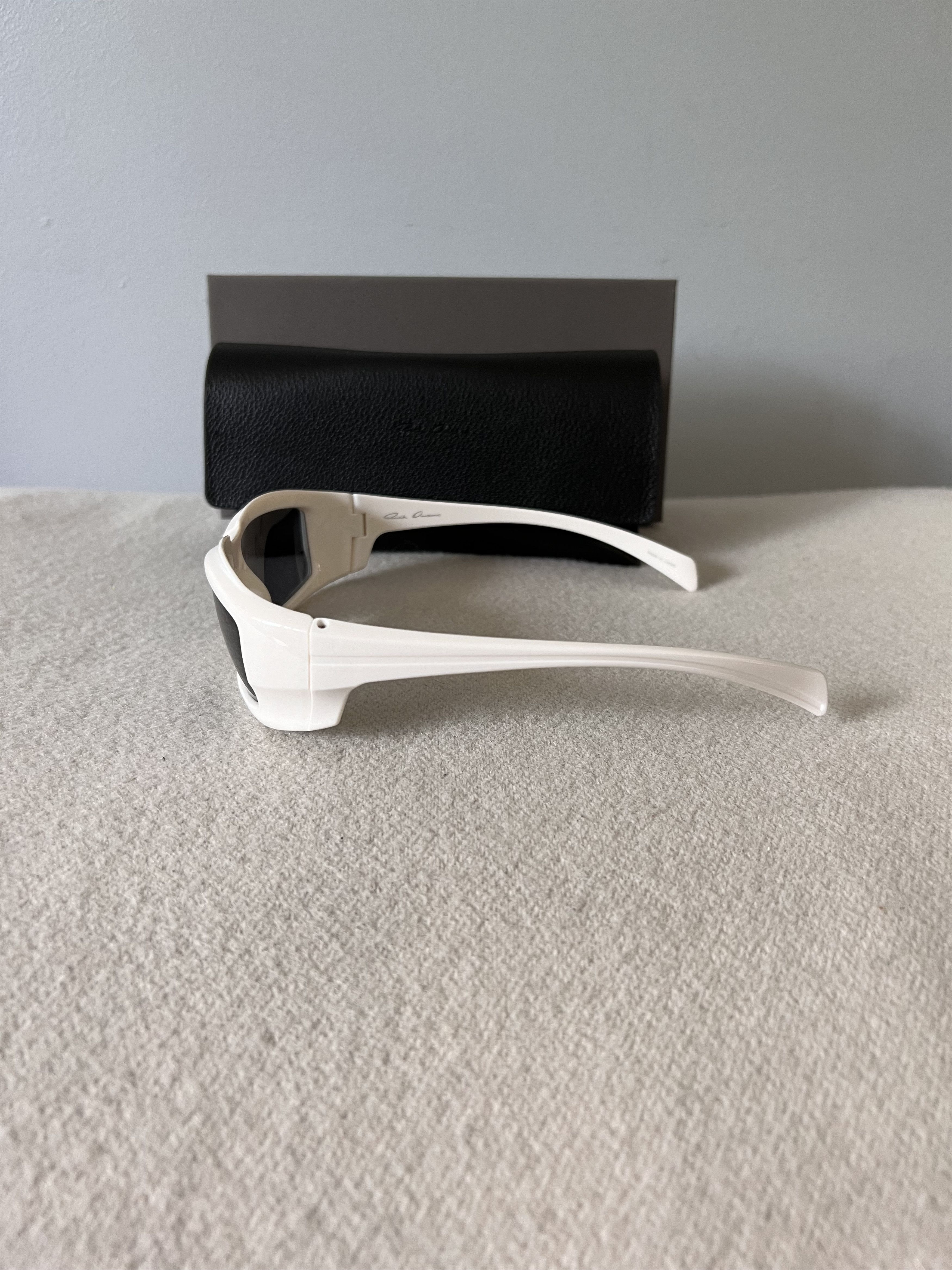 Rick Owens Rick Sunglasses in Cream Temple
