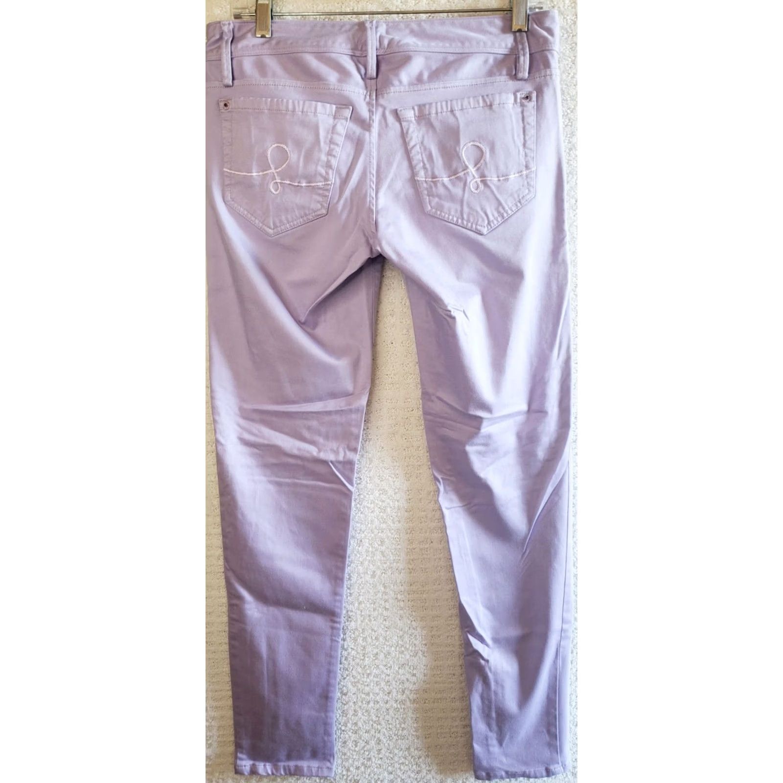 Lilly Pulitzer Lilly Pulitzer Worth Skinny Jean Lavender Pants Jeggings Satin Soft Feel 67093 Size 27" / US 4 / IT 40 - 7 Thumbnail