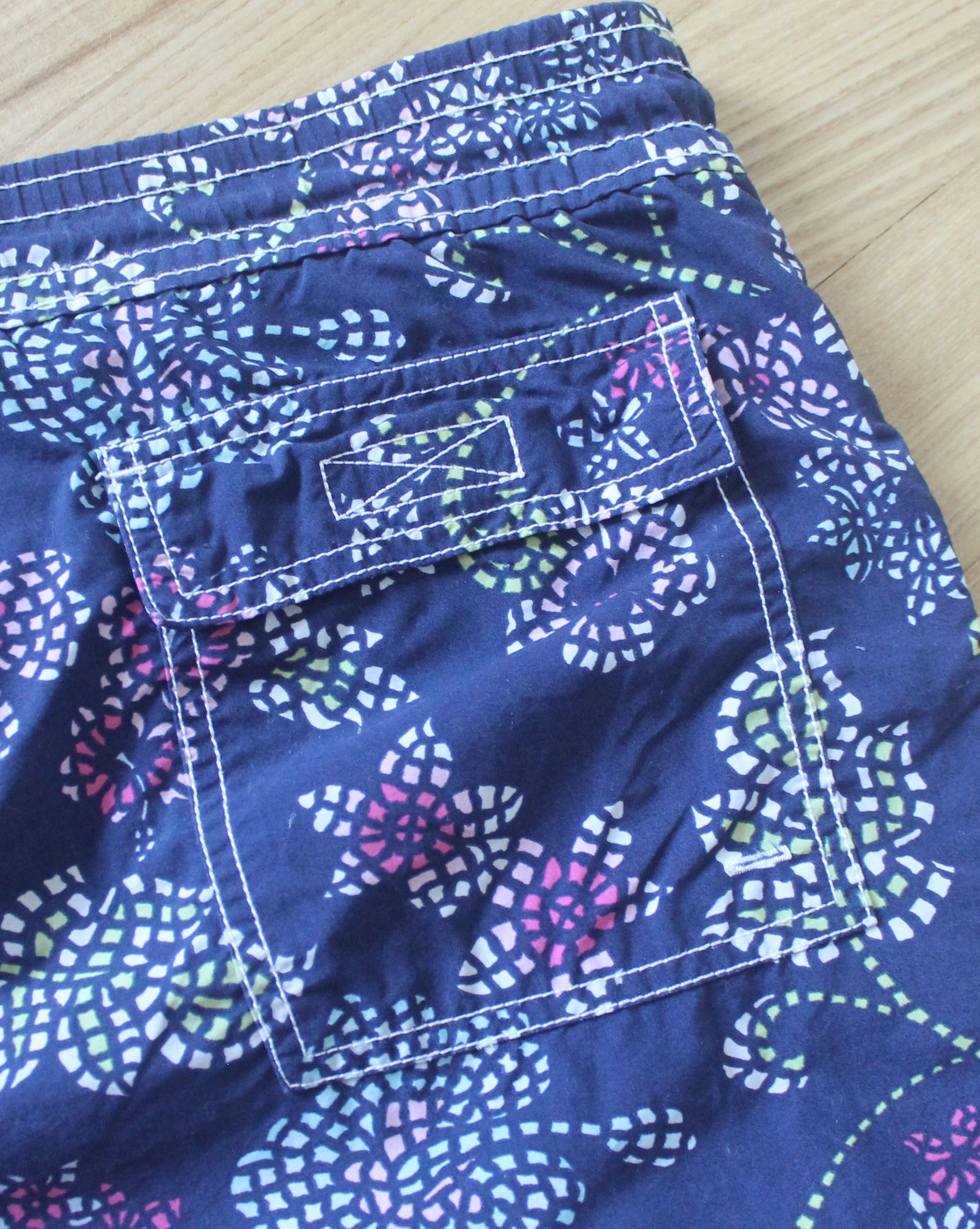 Vilebrequin Vilebrequin Floral Swim Shorts Size XXL Size US 38 / EU 54 - 7 Thumbnail