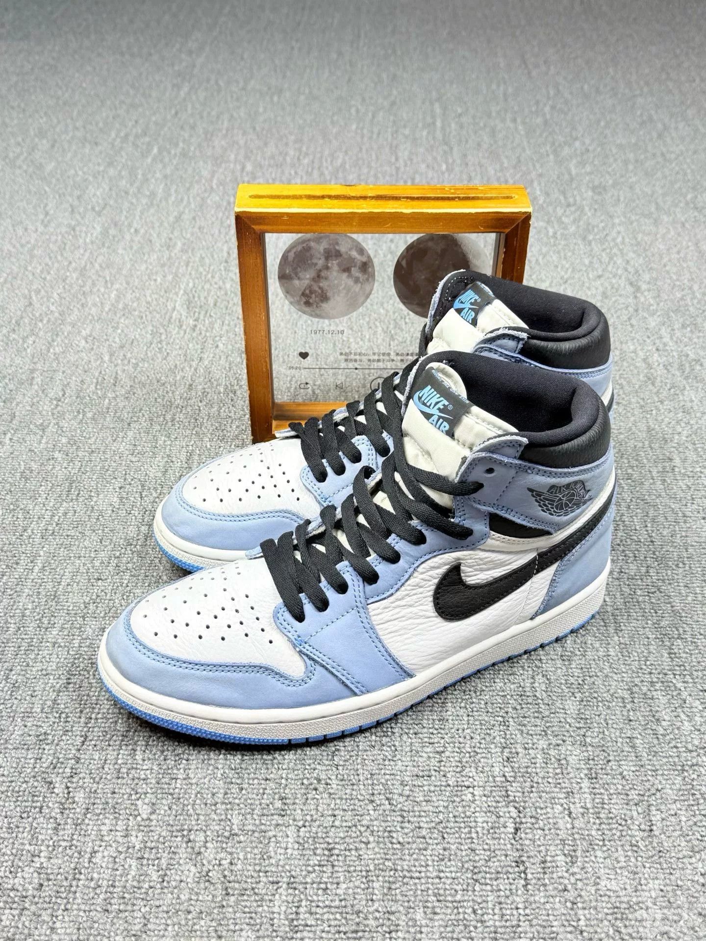 Nike Nike AJ1 Blue Lowtop Sneakers 10 Men Size US 10 / EU 43 - 1 Thumbnail