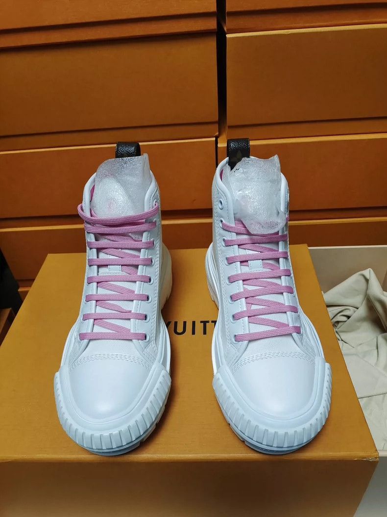 Louis Vuitton Louis Vuitton LV Women's Sneakers Size 35 Brand New-2506 Size US 5 / IT 35 - 3 Thumbnail