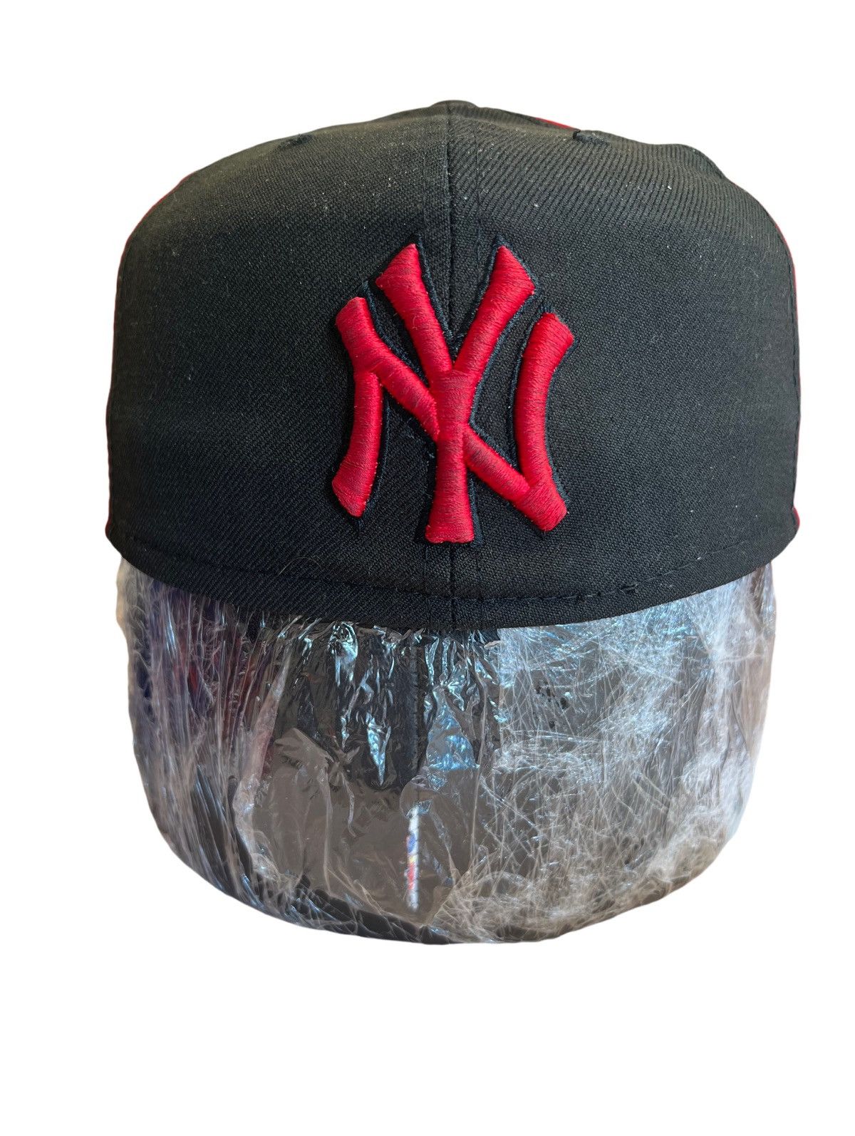 New Era × Vintage New York Yankees 7 1/8 New Era Fitted Hat Y2K Lebron James Size ONE SIZE - 5 Thumbnail