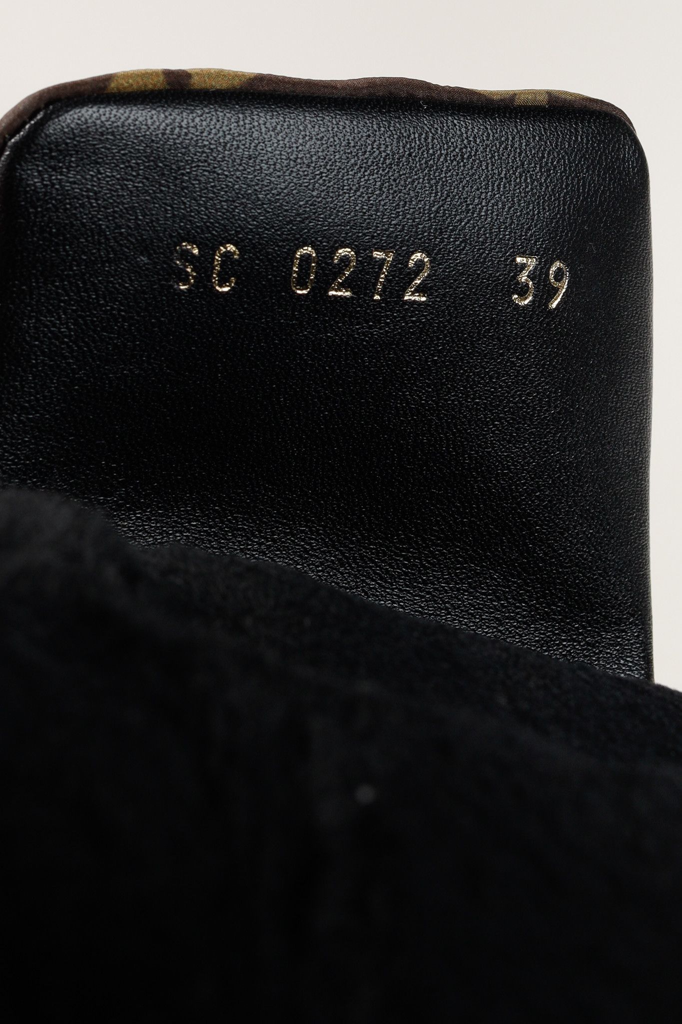 Louis Vuitton Louis Vuitton 2022 Pool Pillow Comfort Shearling Mules Size US 8.5 / EU 41-42 - 11 Thumbnail