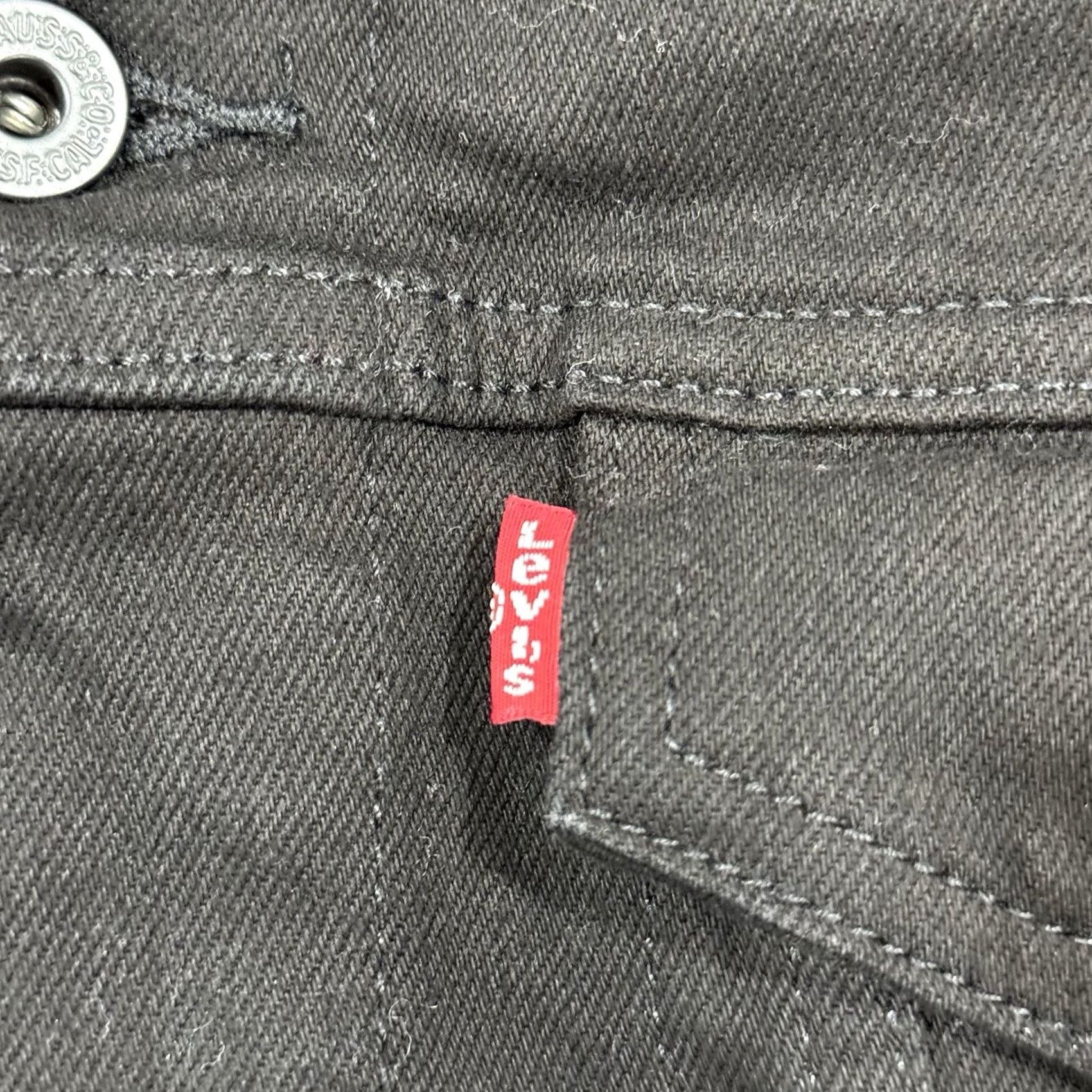 Levi's VINTAGE Levi’s Denim Trucker Jacket Men’s Size Small Retro Fit Casual Shirt Mens Black Denim Jacket Levi's Trucker Logo Pockets Size US S / EU 44-46 / 1 - 5 Thumbnail