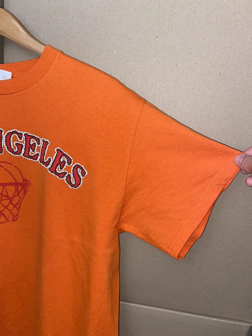 NBA VINTAGE LOS ANGELES BASKETBALL NBA LA TEE T SHIRT USA Y2K Size US M / EU 48-50 / 2 - 9 Thumbnail