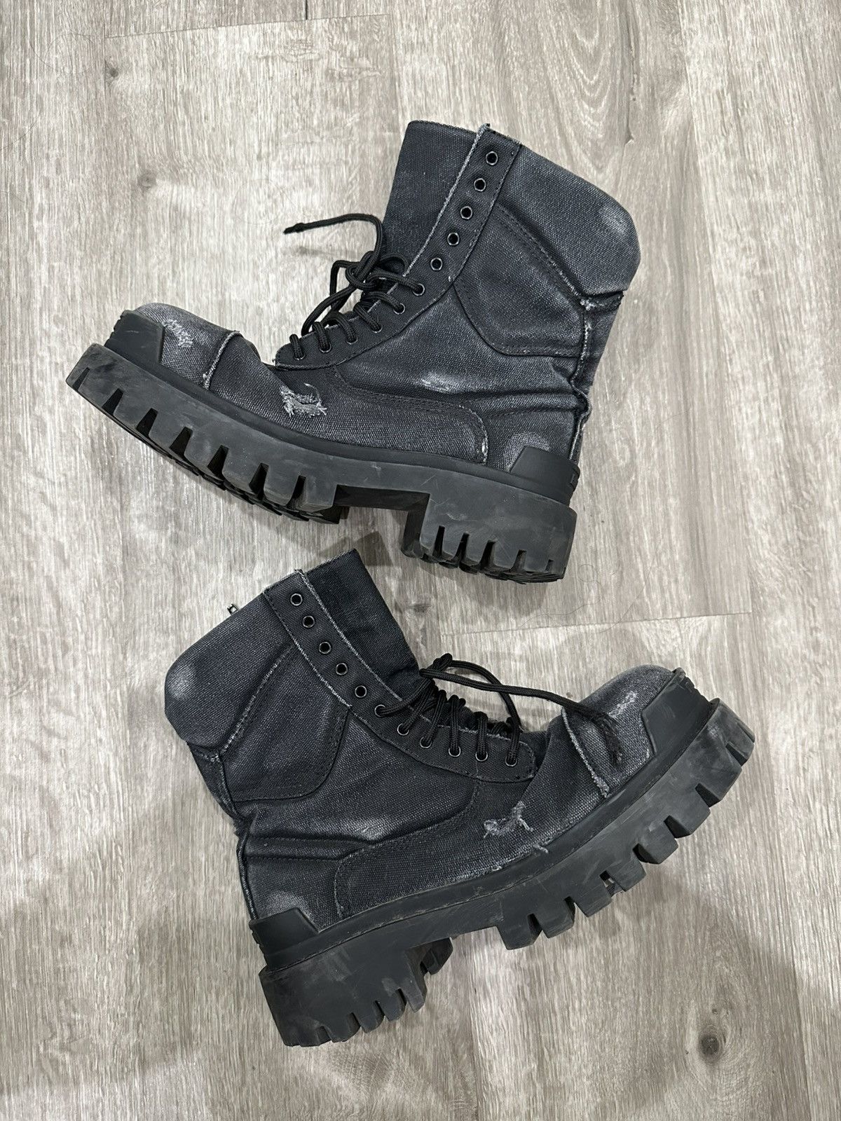 Balenciaga OG Balenciaga Black Combat Strike Boots Size US 5.5 / EU 38 - 7 Thumbnail