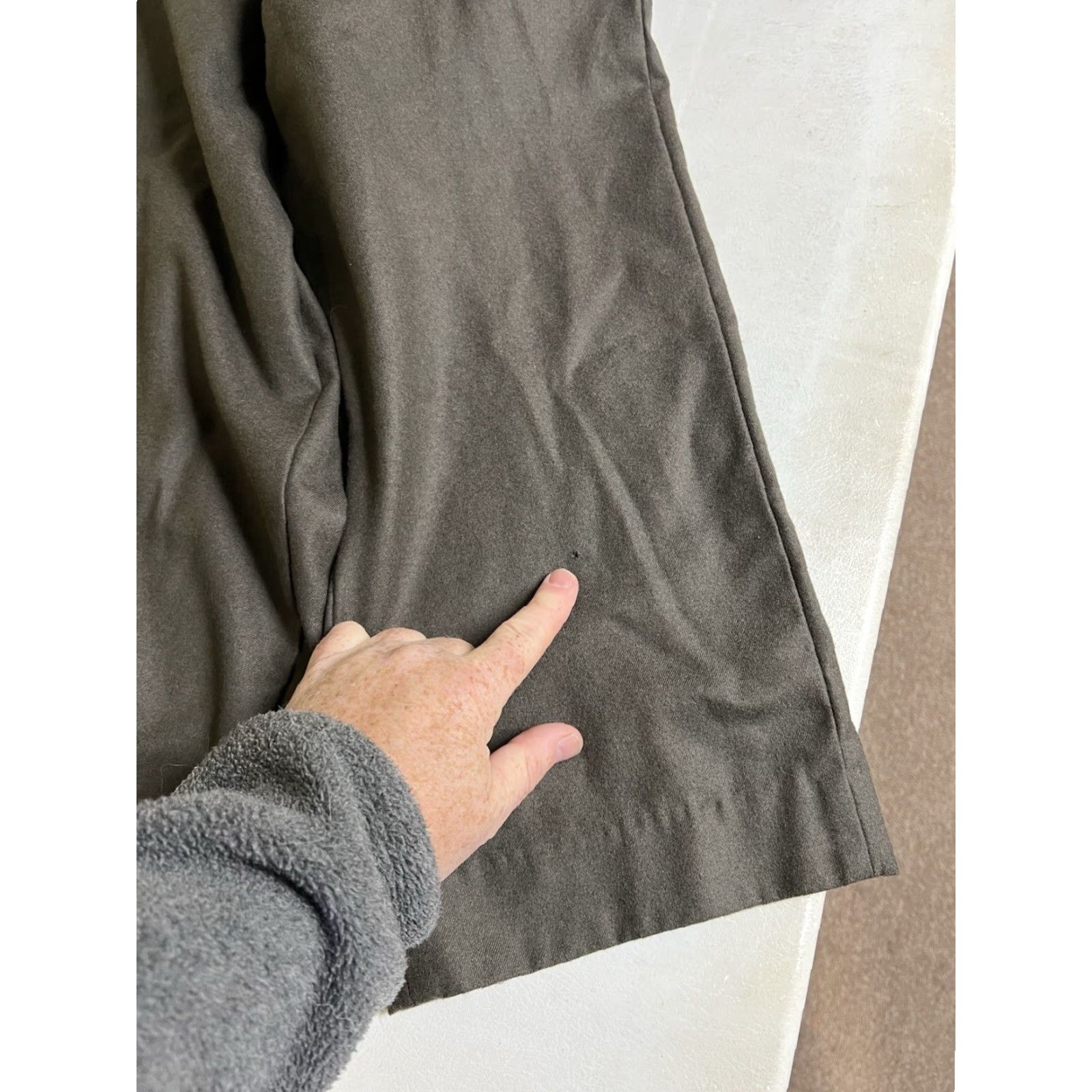 Vintage Men's L.L. Bean Brown Wool Flat Front Pants Size 35X30 Regular Straight 5-Pocket Dry Clean Only Size US 35 - 3 Thumbnail