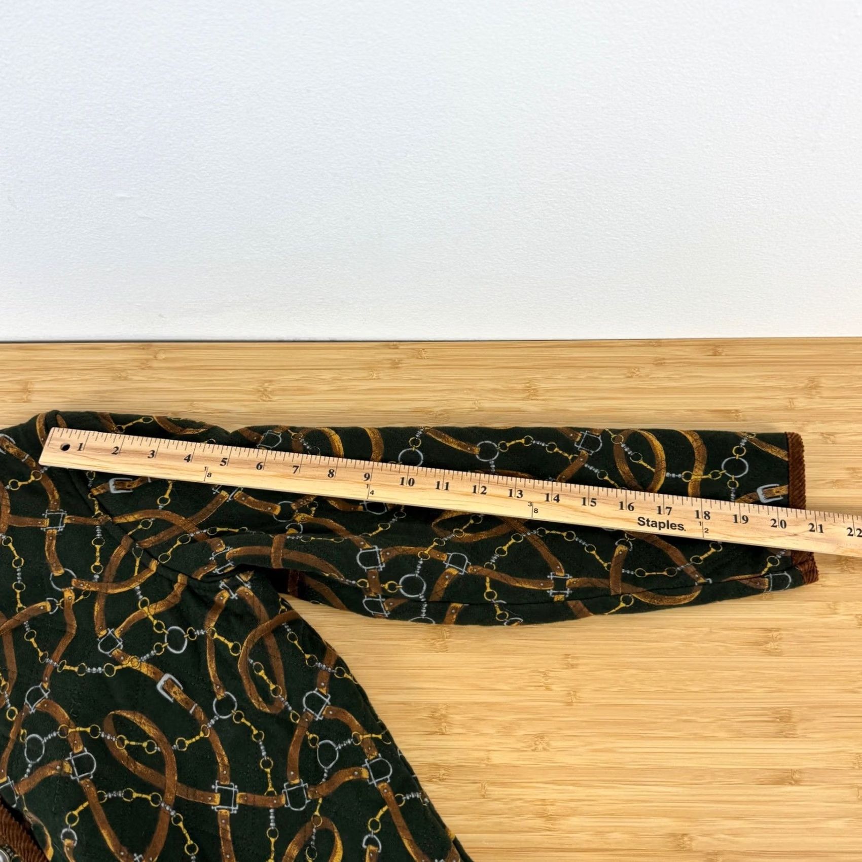 Jones New York VINTAGE Jones New York Sport Quilted Jacket S Equestrian Belt Print Green Brown Size S / US 4 / IT 40 - 3 Thumbnail