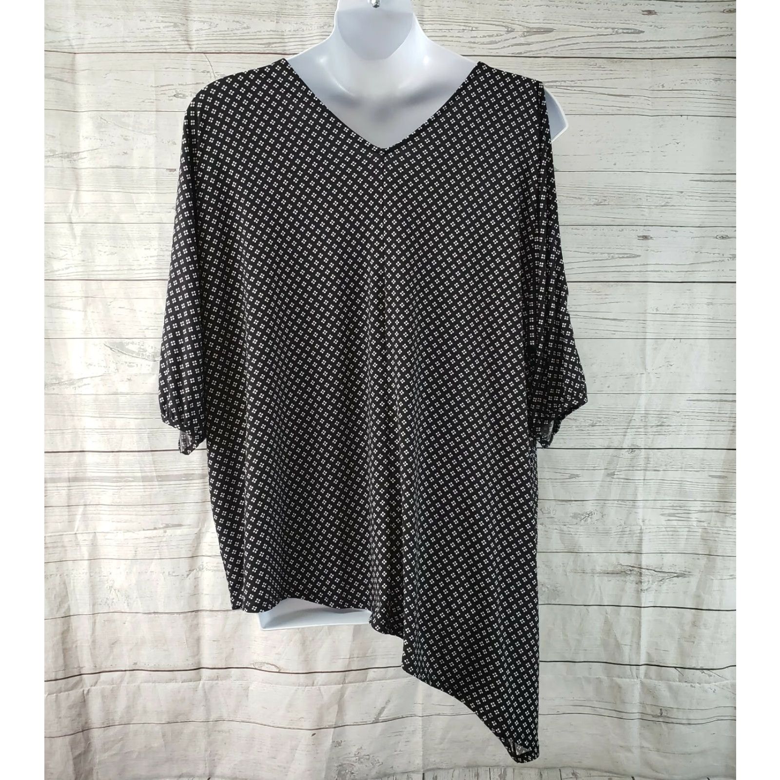 Vintage Lane Bryant Womens Top Blouse Sz 22+ Black White Asymmetrical Sleeve V-Neck Polo Shirt- Style 90s? Size 3XL / US 20-22 - 4 Thumbnail