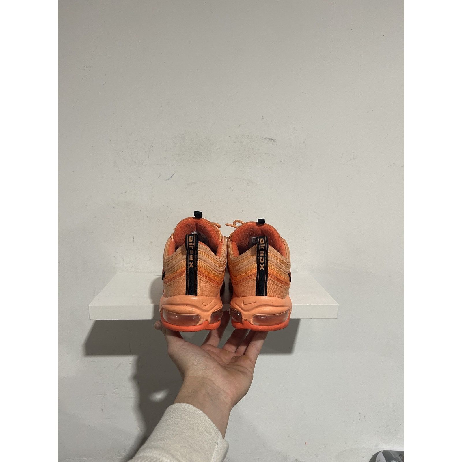 Nike NIKE AIR MAX 97 CITY SPECIAL LOS ANGELES SIZE 10 PREOWNED Size US 10 / EU 43 - 4 Thumbnail