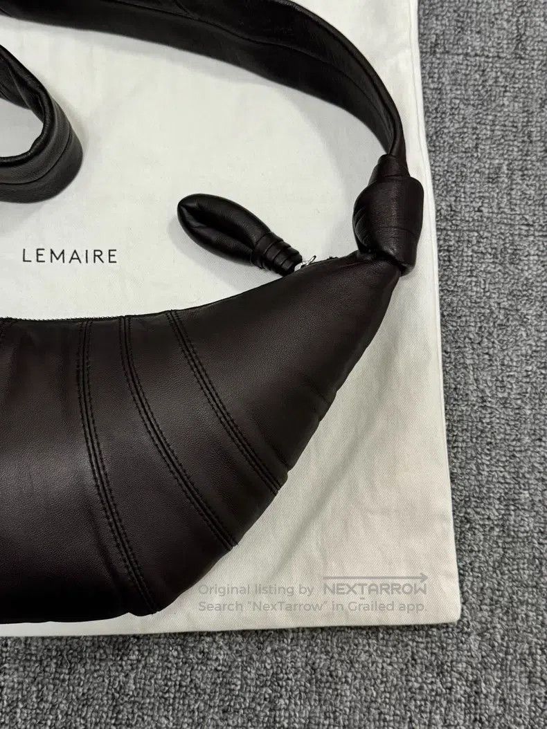 Lemaire LEMAIRE Dark chocolate brown sheepskin horn bag Size ONE SIZE - 3 Thumbnail