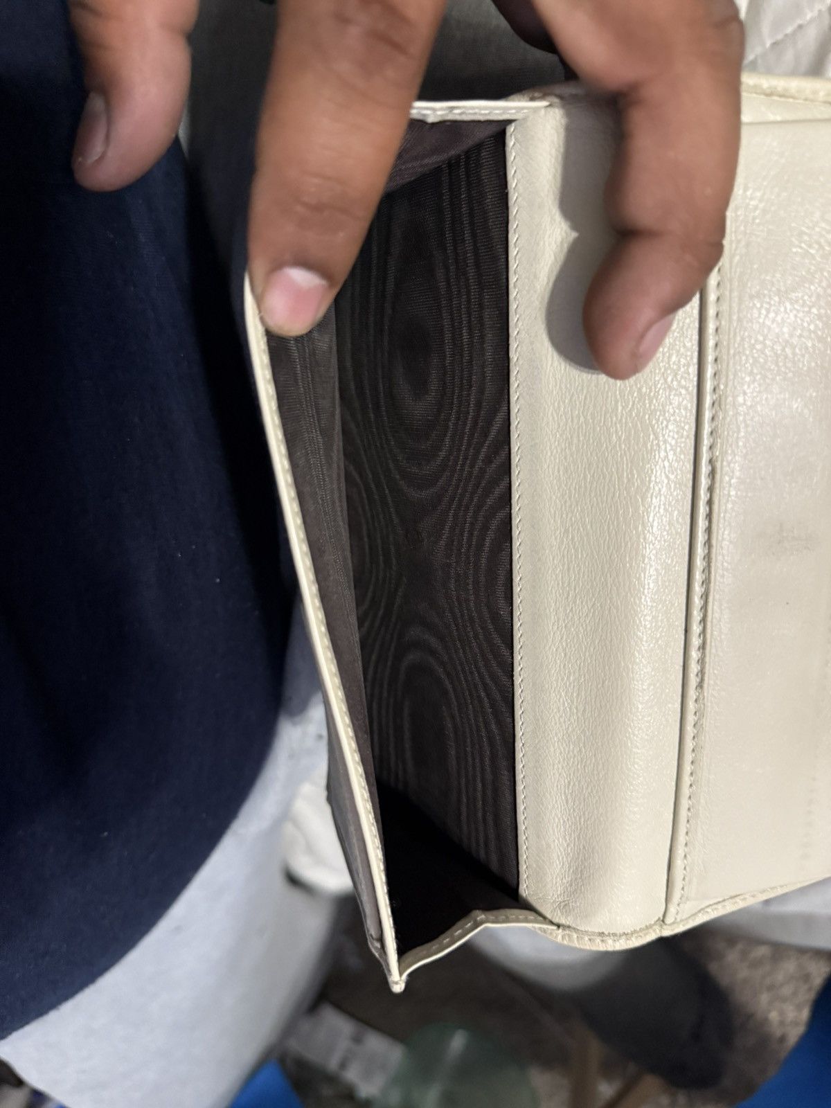 Gucci Gucci Ivory Leather GG Guccissima Snap Closure Wallet Size ONE SIZE - 2 Thumbnail