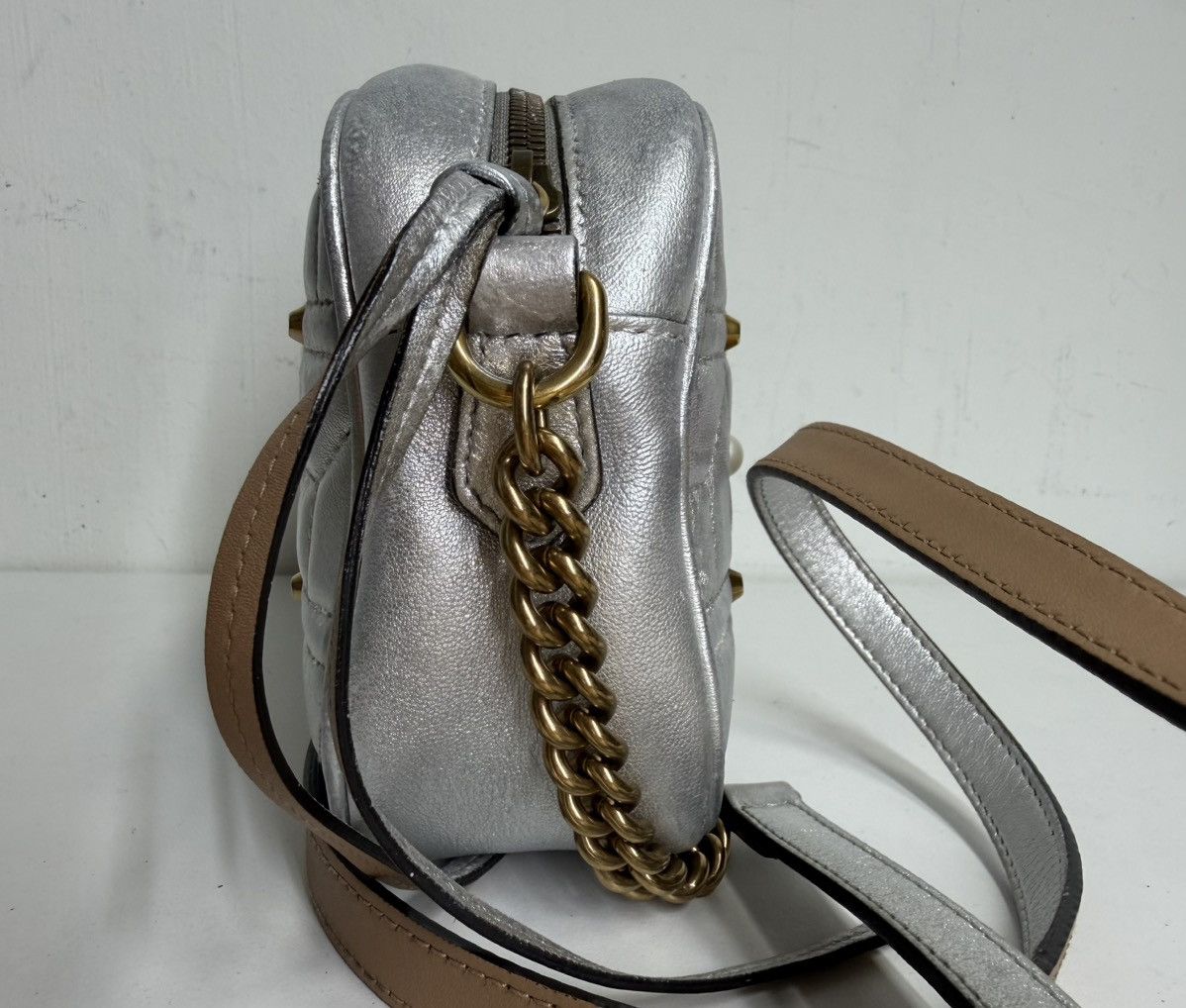 Gucci Gucci GG Marmont Pearl Crossbody Silver Matelasse Chain Bag Size ONE SIZE - 3 Thumbnail