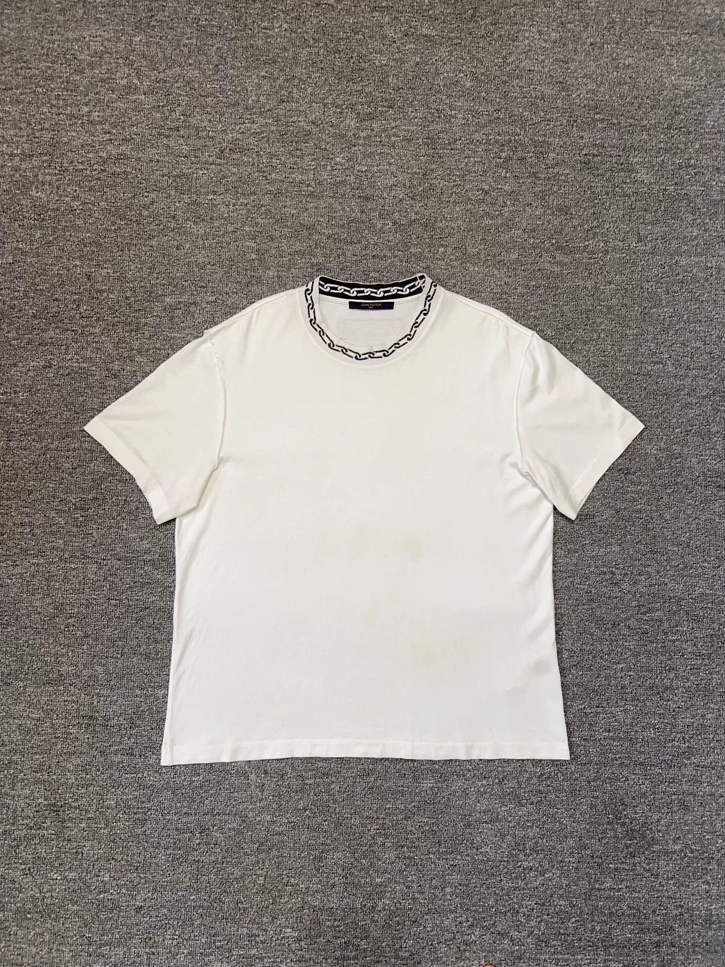 Louis Vuitton Louis Vuitton T-Shirt l Men Size US L / EU 52-54 / 3 - 1 Thumbnail